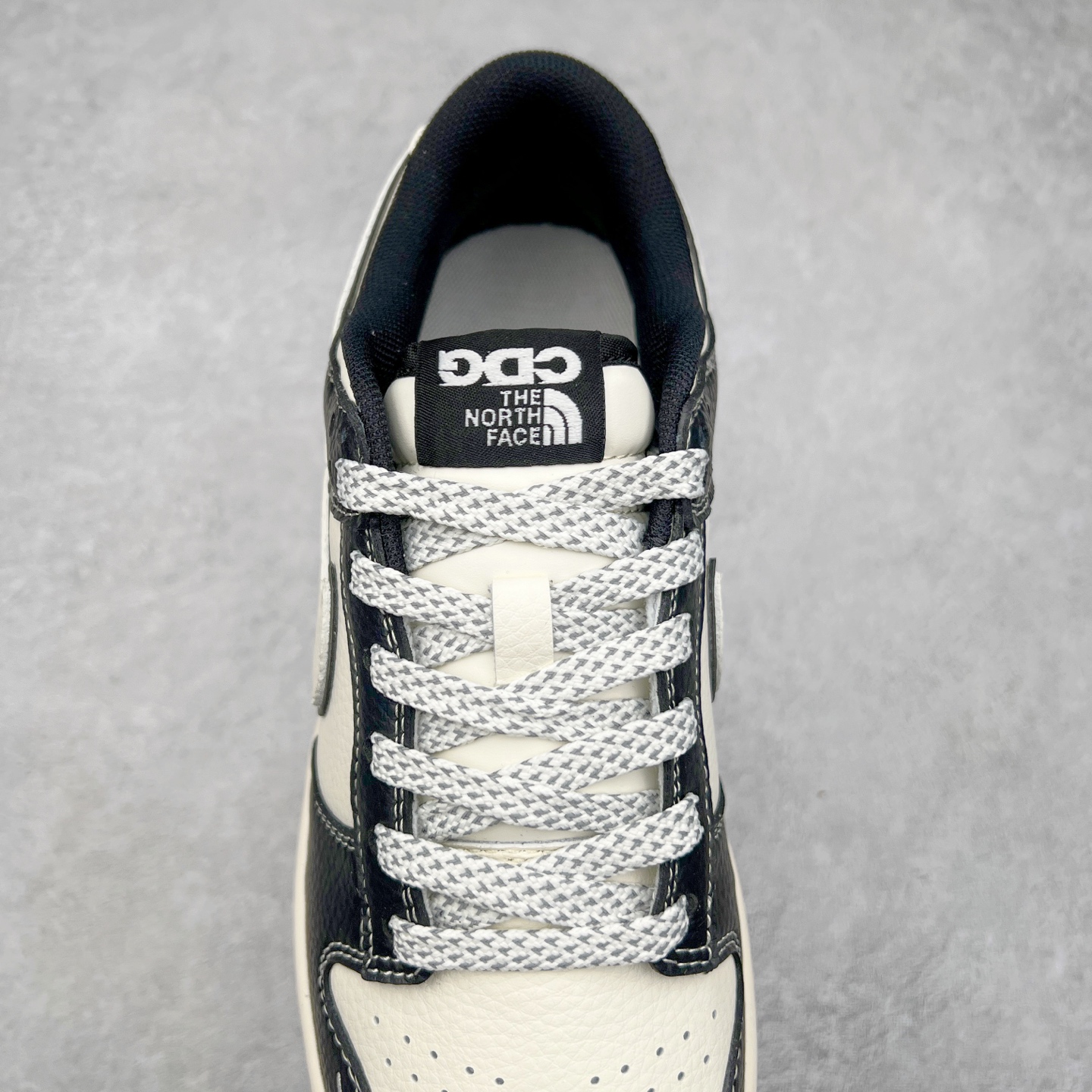 图片[5]-NK Dunk Low 定制配色 XX3168-119 大厂出品 极力推荐 原装头层材料 独家版型蒸餾加工帶來的是更好的视觉和脚感体验大厂纯原品质出货 清洁度 电绣工艺 皮料切割干净无任何毛边 细节完美 尺码：36 36.5 37.5 38 38.5 39 40 40.5 41 42 42.5 43 44 44.5 45-选品中心