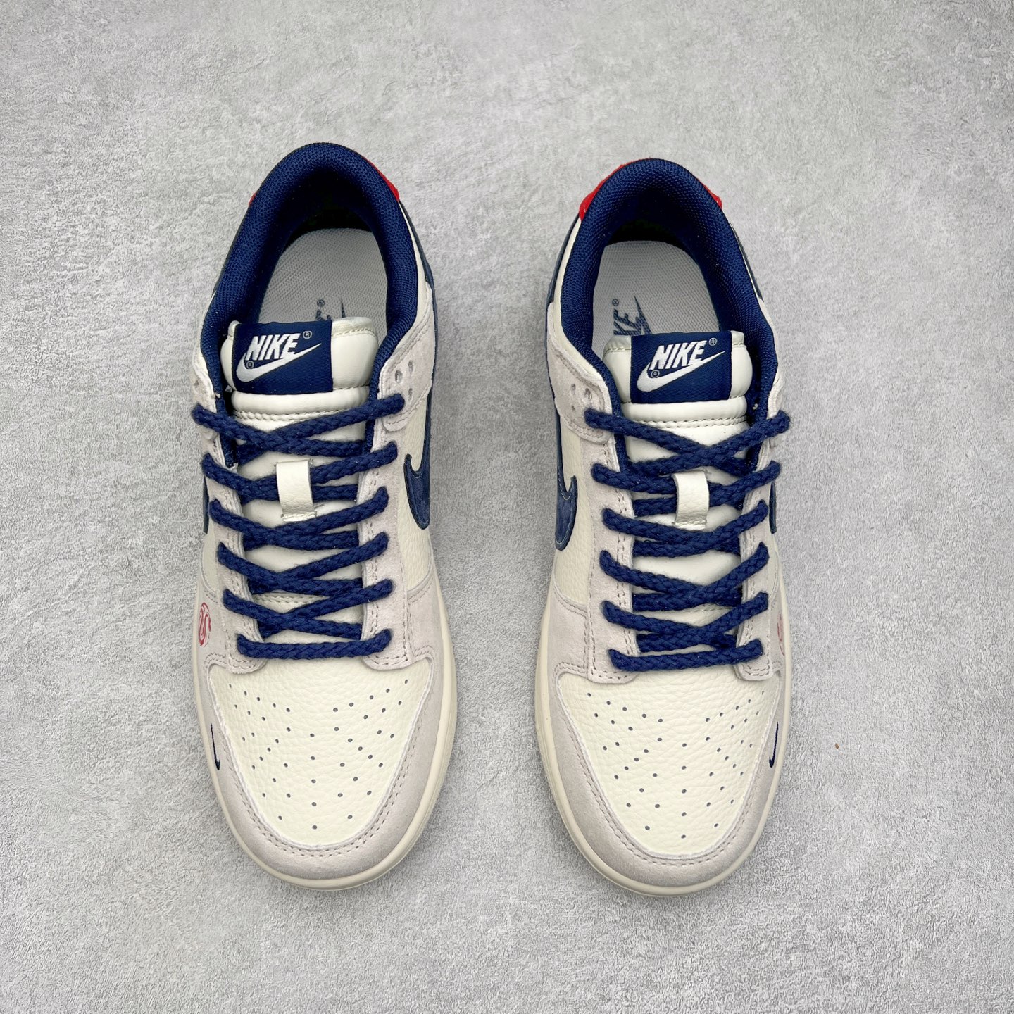 图片[2]-NK Dunk Low 定制配色 YX5066-249 大厂出品 极力推荐 原装头层材料 独家版型蒸餾加工帶來的是更好的视觉和脚感体验大厂纯原品质出货 清洁度 电绣工艺 皮料切割干净无任何毛边 细节完美 尺码：36 36.5 37.5 38 38.5 39 40 40.5 41 42 42.5 43 44 44.5 45-选品中心