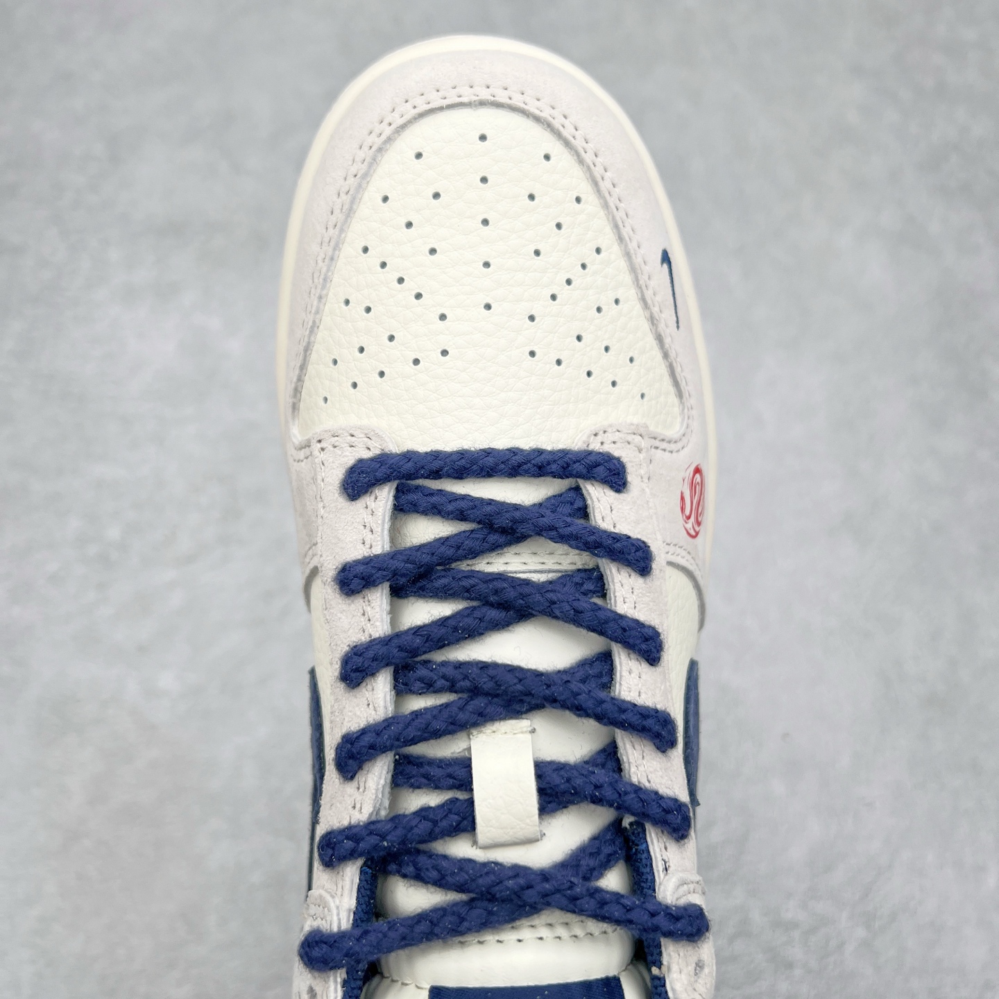 图片[4]-NK Dunk Low 定制配色 YX5066-249 大厂出品 极力推荐 原装头层材料 独家版型蒸餾加工帶來的是更好的视觉和脚感体验大厂纯原品质出货 清洁度 电绣工艺 皮料切割干净无任何毛边 细节完美 尺码：36 36.5 37.5 38 38.5 39 40 40.5 41 42 42.5 43 44 44.5 45-选品中心