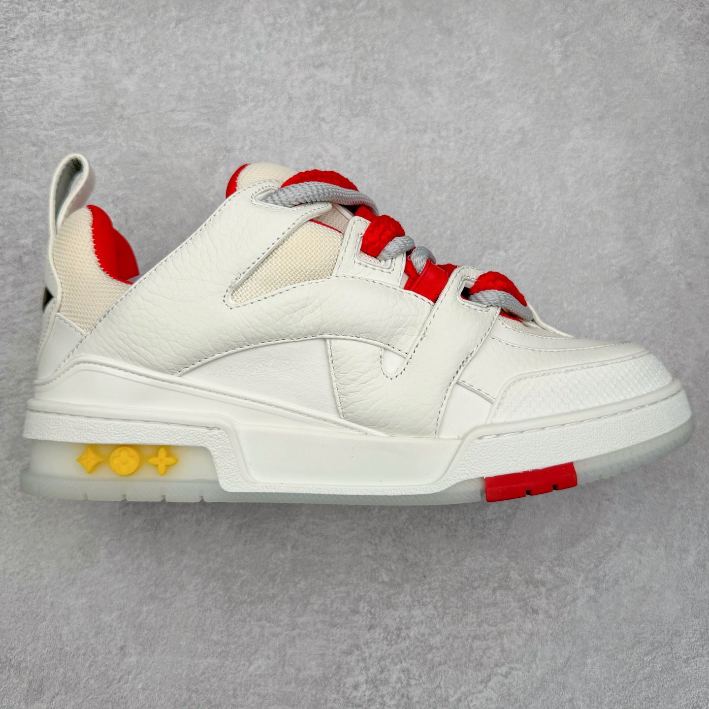 LV SKATE 系带经典时尚板鞋 路易威登 2023 Trainer系列面包鞋 专柜同步上线 小红书种草推荐 原版开模耗时研发 市面顶级版本 高端正确品质独家出货 各方面做工细节完全区别市场版本 原版私模大底 细节质感 无可挑剔 官网一致新版配套包装 区别市面错版 海淘代购版本 配齐专柜全套包装 独家开模外底嵌入胶内垫 穿着舒适！所有细节均和原版一致！尺码：39 40 41 42 43 44 45-选品中心