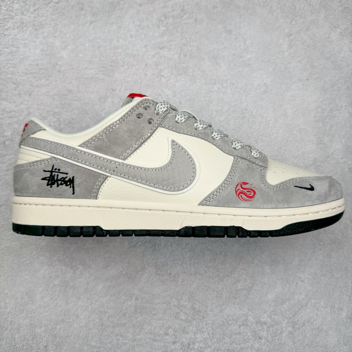 NK Dunk Low 定制配色 XX3168-117 大厂出品 极力推荐 原装头层材料 独家版型蒸餾加工帶來的是更好的视觉和脚感体验大厂纯原品质出货 清洁度 电绣工艺 皮料切割干净无任何毛边 细节完美 尺码:36 36.5 37.5 38 38.5 39 40 40.5 41 42 42.5 43 44 44.5 45-选品中心