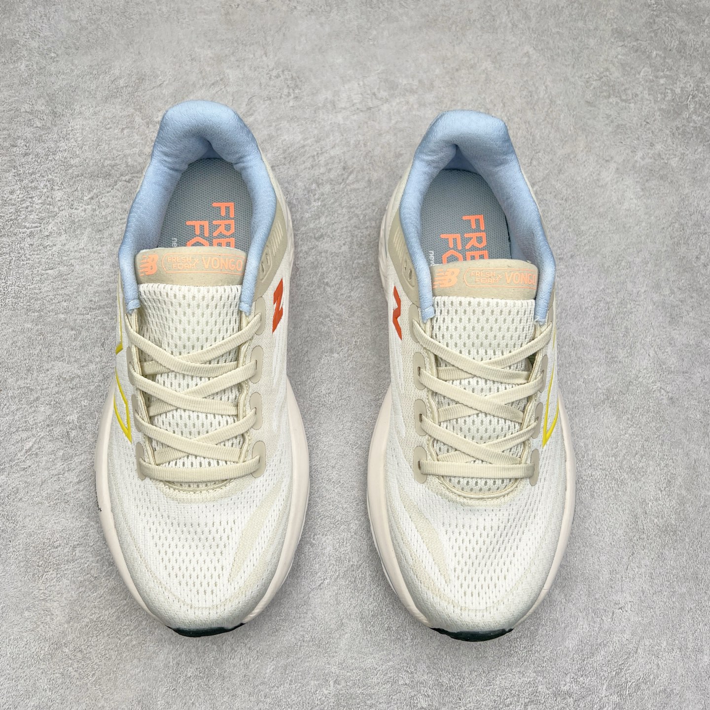 图片[2]-New Balance Fresh Foam X Vongo NB新百伦 V6系列低帮轻量化厚底健身休闲运动慢跑鞋 原楦原纸版开发#采用一体式工程网眼鞋面及热熔Logo细节#中底嵌入Fresh Foam X 中底轻量化泡沫技术#组合防滑耐磨橡胶外底片❗️更厚更弹,NB舒适健步跑鞋!近赏｜无论是日常慢跑，还是City Walk，它都可轻松应对提起今年最流行的事情，想必在你所在的城市来一段City Walk，带给你久违的松弛感、治愈你柔软的需要的New Balance NB Vongo v6顶级稳定支撑跑鞋 | Vongo v6是New Balance顶级稳定支撑训练鞋，稳定性出色，功能强大，舒适度高。中底使用的是NB最新的Fresh Foam X泡棉，内嵌一款TPU板，增加稳定性。可以进行日常长距离训练。尺码：36 37 37.5 38 38.5 39.5 40 40.5 41.5 42 42.5 43 44 45-选品中心