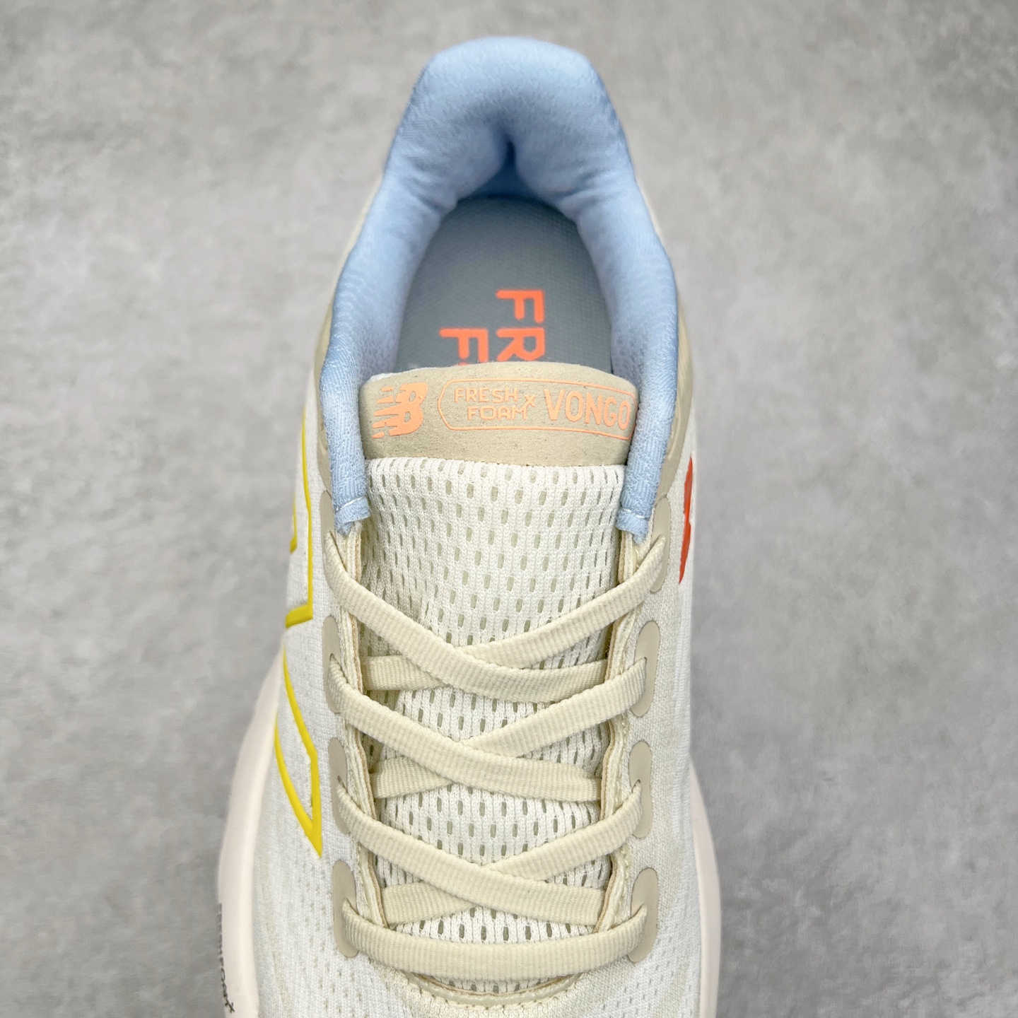 图片[5]-New Balance Fresh Foam X Vongo NB新百伦 V6系列低帮轻量化厚底健身休闲运动慢跑鞋 原楦原纸版开发#采用一体式工程网眼鞋面及热熔Logo细节#中底嵌入Fresh Foam X 中底轻量化泡沫技术#组合防滑耐磨橡胶外底片❗️更厚更弹,NB舒适健步跑鞋!近赏｜无论是日常慢跑，还是City Walk，它都可轻松应对提起今年最流行的事情，想必在你所在的城市来一段City Walk，带给你久违的松弛感、治愈你柔软的需要的New Balance NB Vongo v6顶级稳定支撑跑鞋 | Vongo v6是New Balance顶级稳定支撑训练鞋，稳定性出色，功能强大，舒适度高。中底使用的是NB最新的Fresh Foam X泡棉，内嵌一款TPU板，增加稳定性。可以进行日常长距离训练。尺码：36 37 37.5 38 38.5 39.5 40 40.5 41.5 42 42.5 43 44 45-选品中心