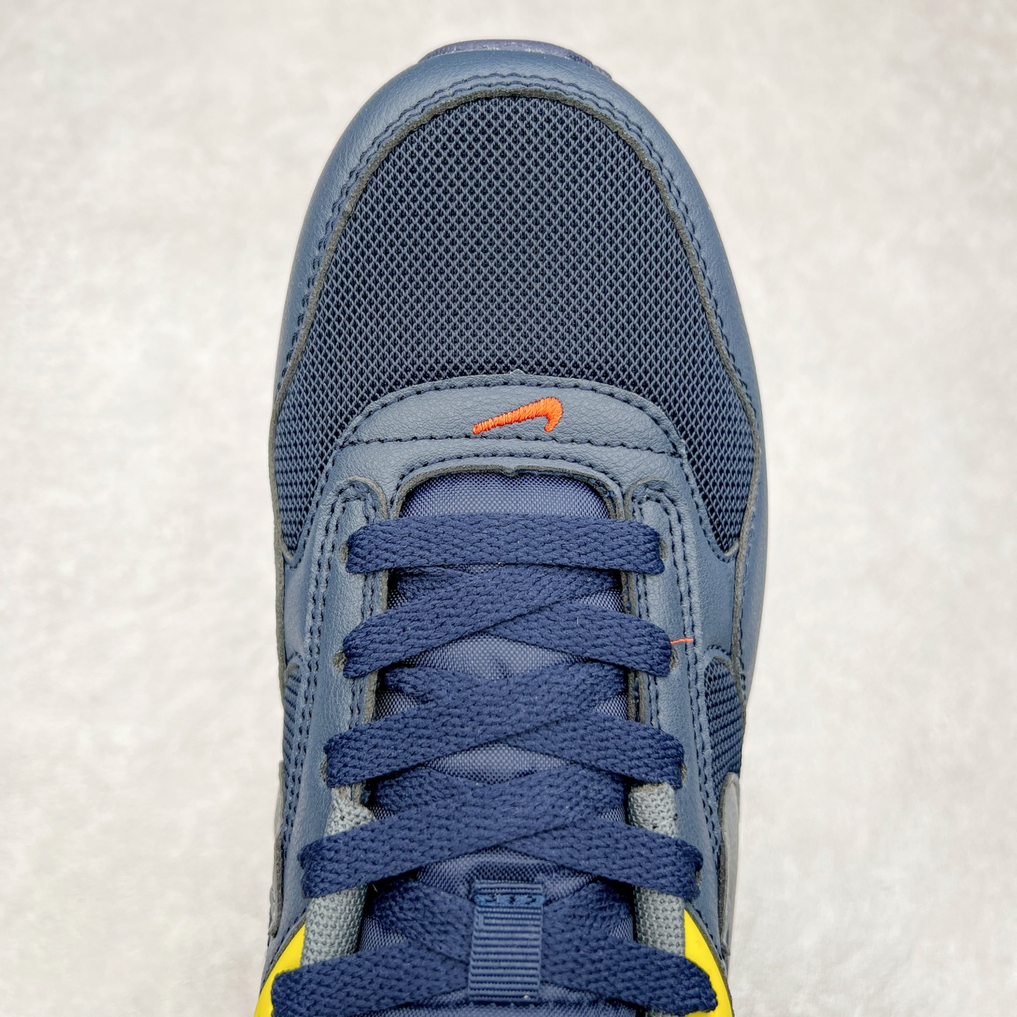 图片[4]-NK Air Max Correlate 关联系列低帮气垫百搭休闲运动慢跑鞋 580518 选用网眼鞋面 脚感舒适透气 鞋舌、鞋侧及后跟处饰有品牌标识 简约大气又时尚 采用经典系带开合方式 可自由调节松紧度 泡棉中底搭载Max Air气垫 具有良好的回弹性及缓震性能 橡胶外底可防滑耐磨 提升抓地力 尺码：36 36.5 37.5 38 38.5 39 40 40.5 41 42-选品中心