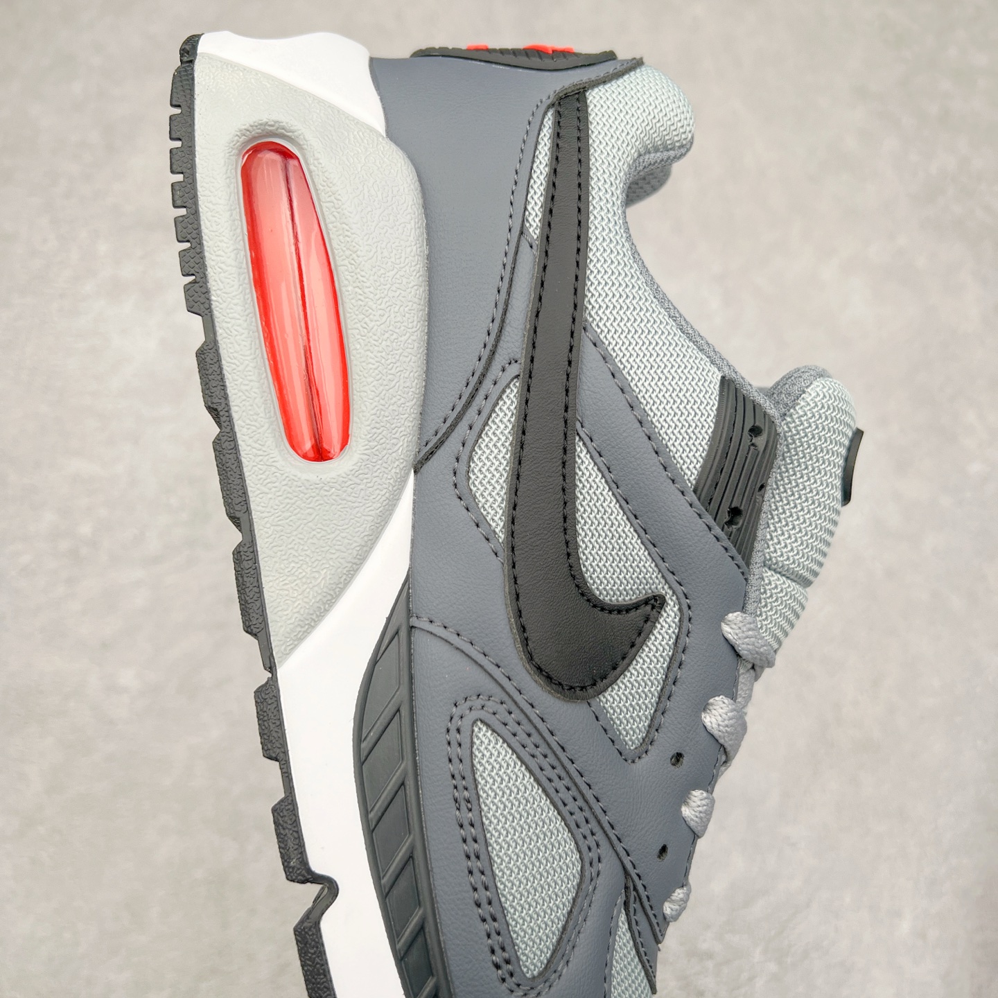 图片[6]-NK Air Max Correlate 关联系列低帮气垫百搭休闲运动慢跑鞋 580518 选用网眼鞋面 脚感舒适透气 鞋舌、鞋侧及后跟处饰有品牌标识 简约大气又时尚 采用经典系带开合方式 可自由调节松紧度 泡棉中底搭载Max Air气垫 具有良好的回弹性及缓震性能 橡胶外底可防滑耐磨 提升抓地力 尺码：36 36.5 37.5 38 38.5 39 40 40.5 41 42-选品中心