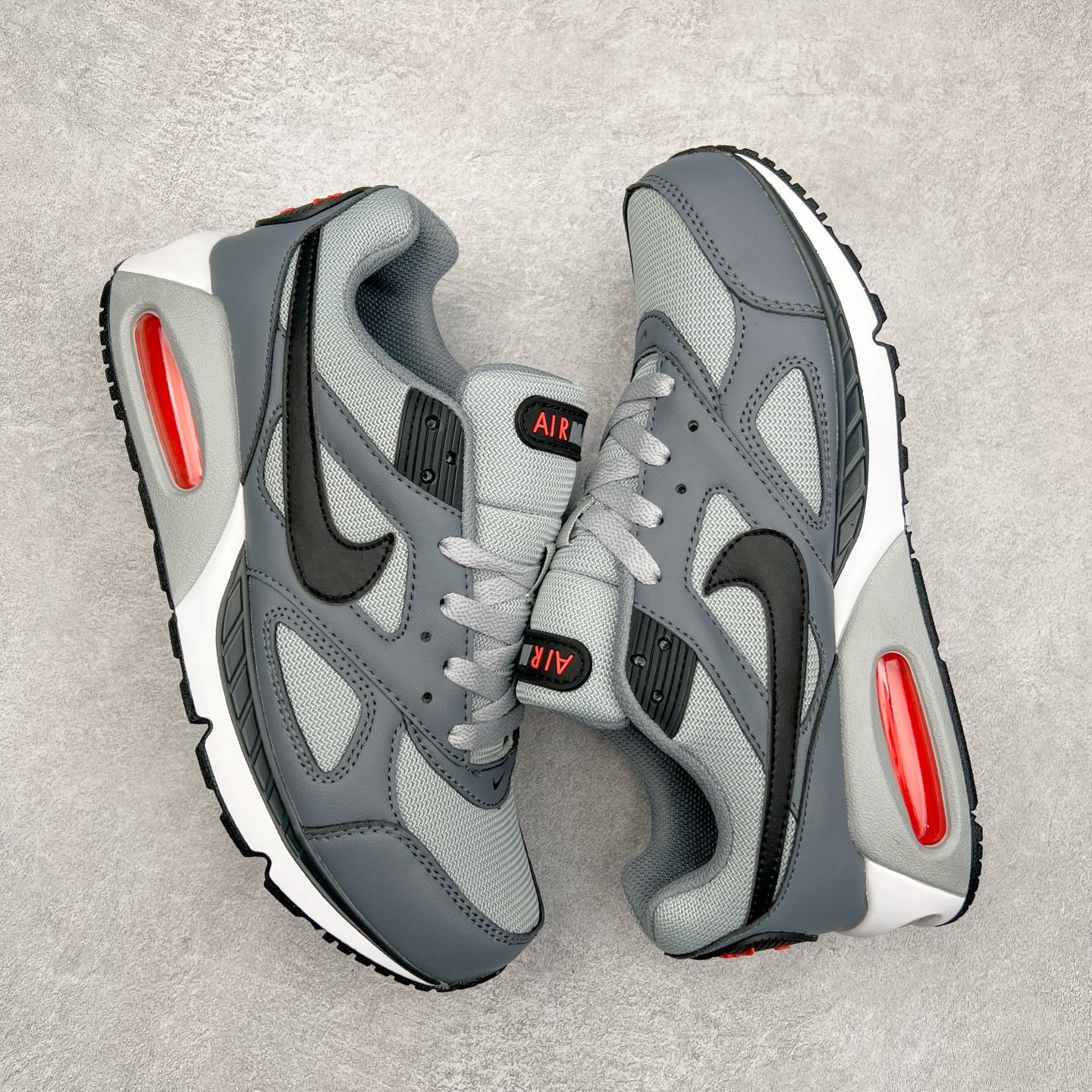 图片[3]-NK Air Max Correlate 关联系列低帮气垫百搭休闲运动慢跑鞋 580518 选用网眼鞋面 脚感舒适透气 鞋舌、鞋侧及后跟处饰有品牌标识 简约大气又时尚 采用经典系带开合方式 可自由调节松紧度 泡棉中底搭载Max Air气垫 具有良好的回弹性及缓震性能 橡胶外底可防滑耐磨 提升抓地力 尺码：36 36.5 37.5 38 38.5 39 40 40.5 41 42-选品中心