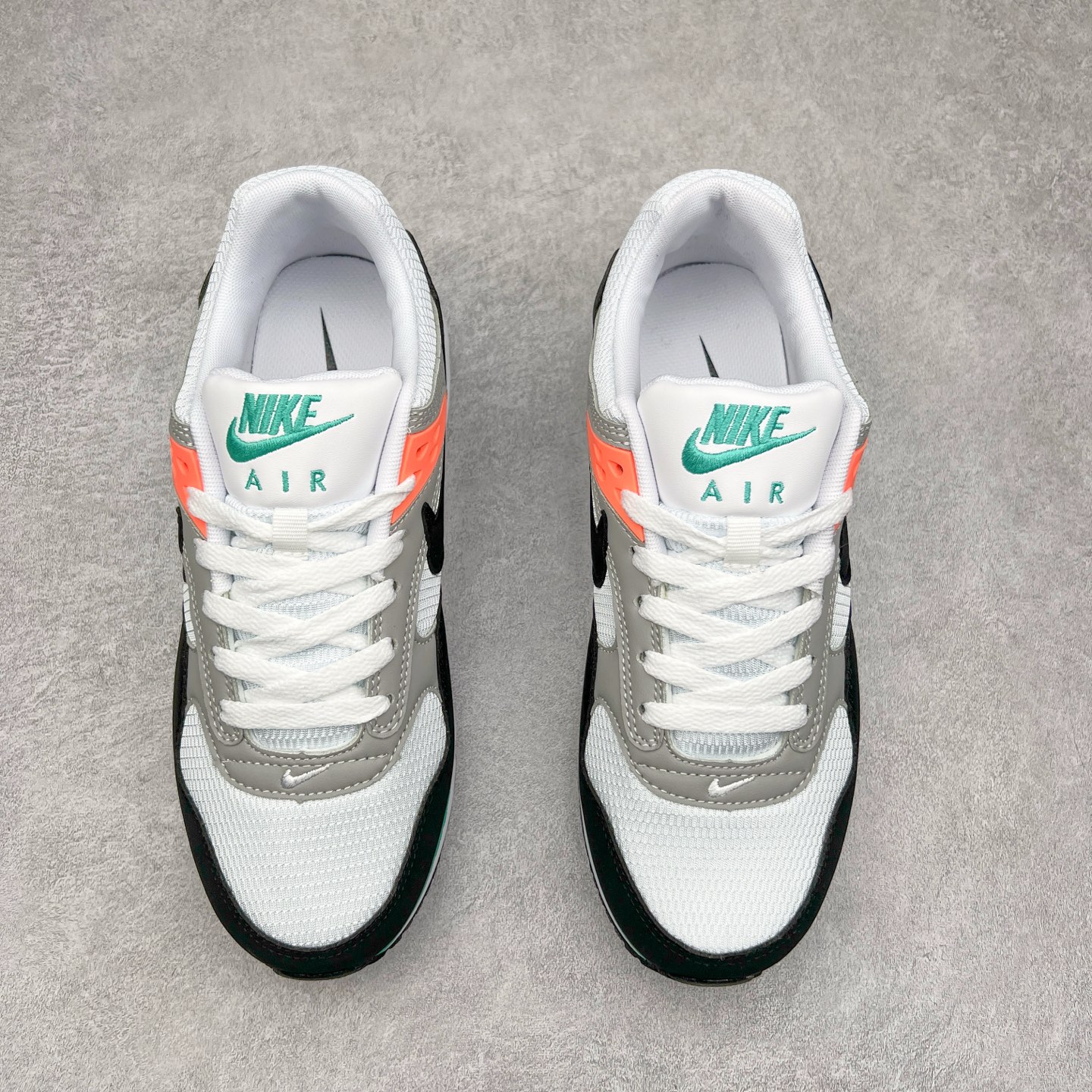 图片[2]-NK Air Max Correlate 关联系列低帮气垫百搭休闲运动慢跑鞋 580518 选用网眼鞋面 脚感舒适透气 鞋舌、鞋侧及后跟处饰有品牌标识 简约大气又时尚 采用经典系带开合方式 可自由调节松紧度 泡棉中底搭载Max Air气垫 具有良好的回弹性及缓震性能 橡胶外底可防滑耐磨 提升抓地力 尺码：36 36.5 37.5 38 38.5 39 40 40.5 41 42-选品中心