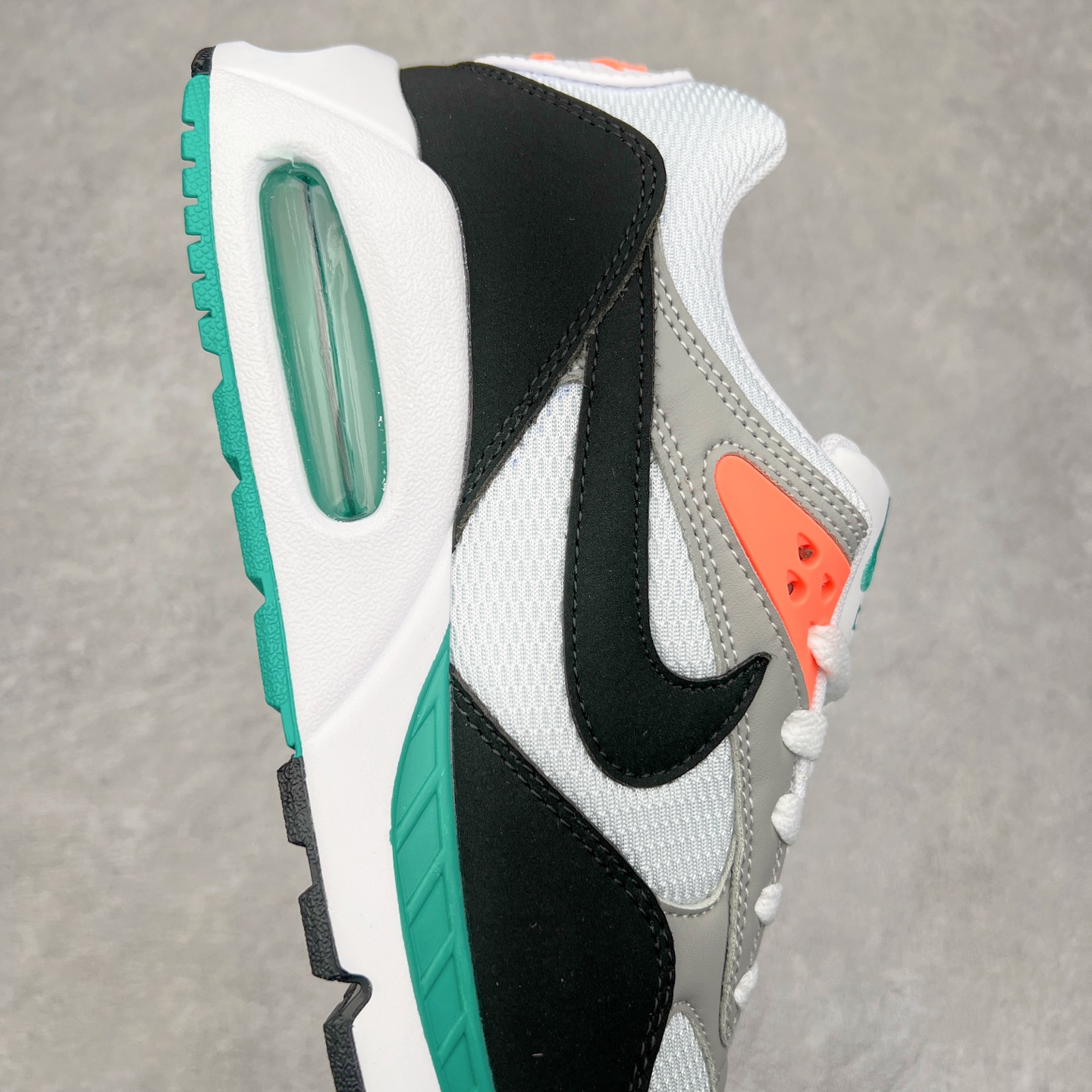 图片[6]-NK Air Max Correlate 关联系列低帮气垫百搭休闲运动慢跑鞋 580518 选用网眼鞋面 脚感舒适透气 鞋舌、鞋侧及后跟处饰有品牌标识 简约大气又时尚 采用经典系带开合方式 可自由调节松紧度 泡棉中底搭载Max Air气垫 具有良好的回弹性及缓震性能 橡胶外底可防滑耐磨 提升抓地力 尺码：36 36.5 37.5 38 38.5 39 40 40.5 41 42-选品中心