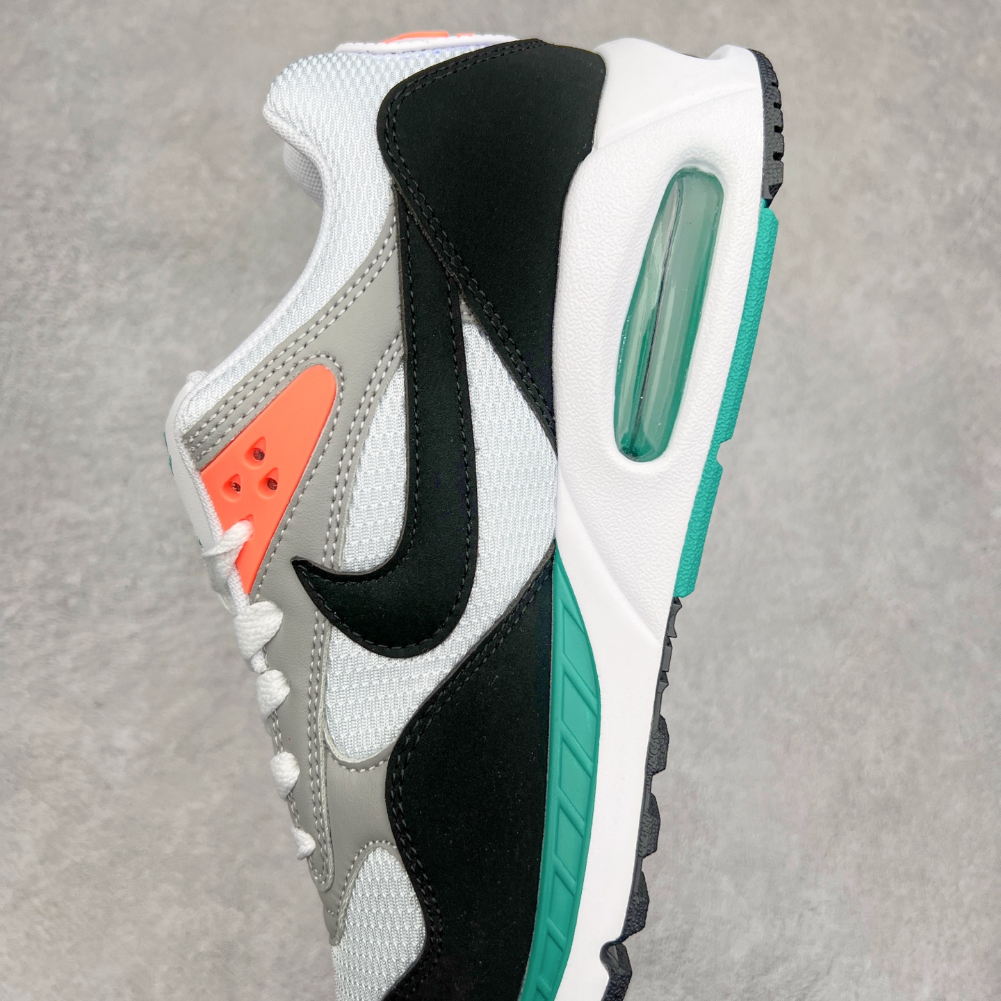 图片[7]-NK Air Max Correlate 关联系列低帮气垫百搭休闲运动慢跑鞋 580518 选用网眼鞋面 脚感舒适透气 鞋舌、鞋侧及后跟处饰有品牌标识 简约大气又时尚 采用经典系带开合方式 可自由调节松紧度 泡棉中底搭载Max Air气垫 具有良好的回弹性及缓震性能 橡胶外底可防滑耐磨 提升抓地力 尺码：36 36.5 37.5 38 38.5 39 40 40.5 41 42-选品中心