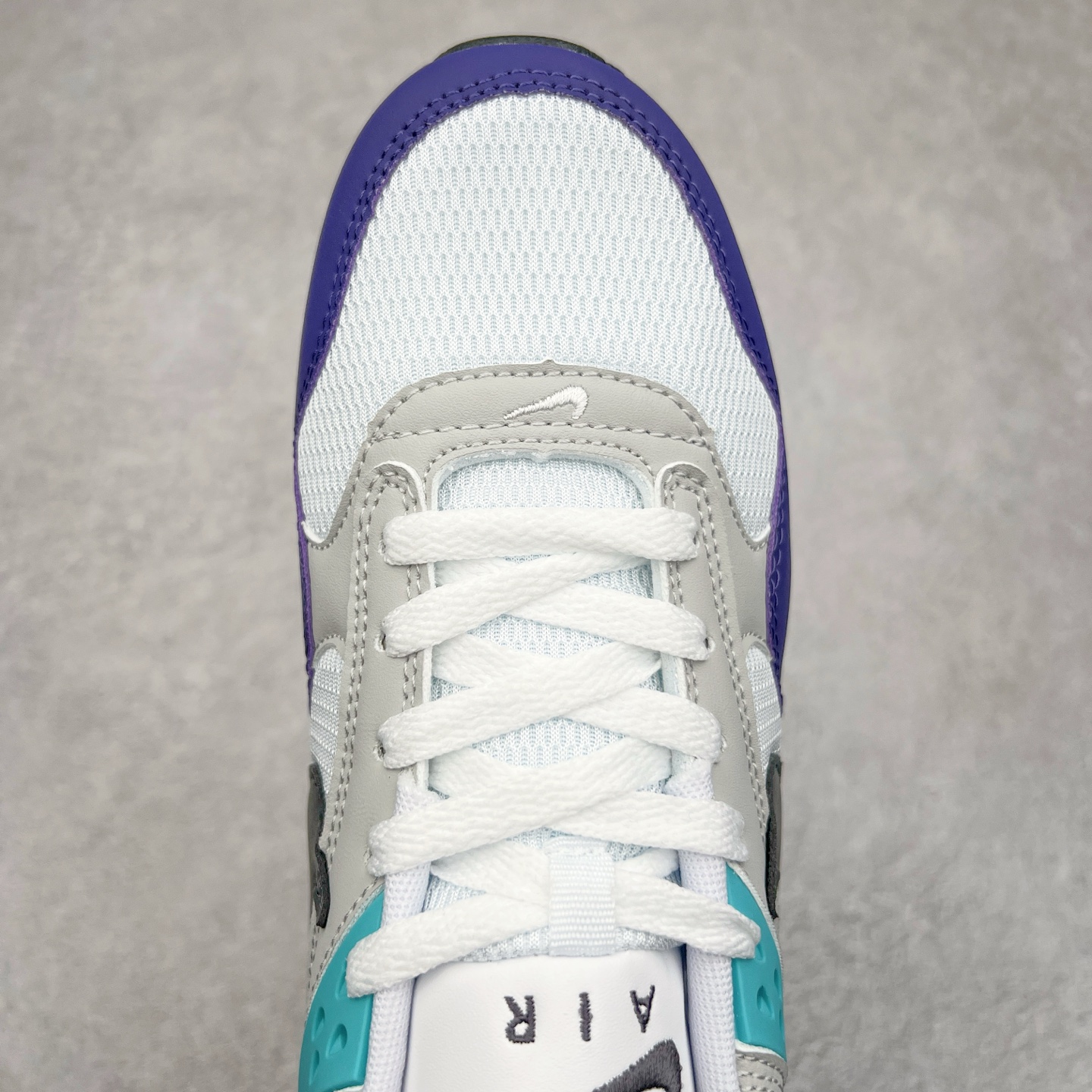 图片[4]-NK Air Max Correlate 关联系列低帮气垫百搭休闲运动慢跑鞋 580518 选用网眼鞋面 脚感舒适透气 鞋舌、鞋侧及后跟处饰有品牌标识 简约大气又时尚 采用经典系带开合方式 可自由调节松紧度 泡棉中底搭载Max Air气垫 具有良好的回弹性及缓震性能 橡胶外底可防滑耐磨 提升抓地力 尺码：36 36.5 37.5 38 38.5 39 40 40.5 41 42-选品中心