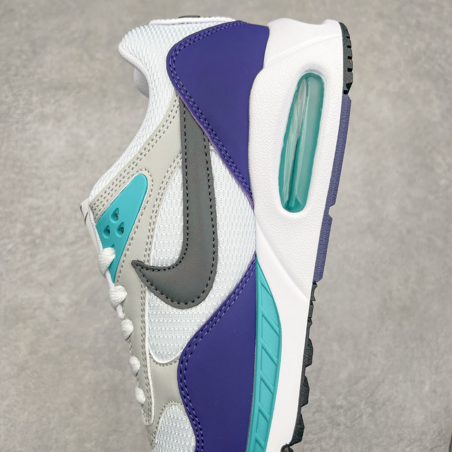 图片[7]-NK Air Max Correlate 关联系列低帮气垫百搭休闲运动慢跑鞋 580518 选用网眼鞋面 脚感舒适透气 鞋舌、鞋侧及后跟处饰有品牌标识 简约大气又时尚 采用经典系带开合方式 可自由调节松紧度 泡棉中底搭载Max Air气垫 具有良好的回弹性及缓震性能 橡胶外底可防滑耐磨 提升抓地力 尺码：36 36.5 37.5 38 38.5 39 40 40.5 41 42-选品中心