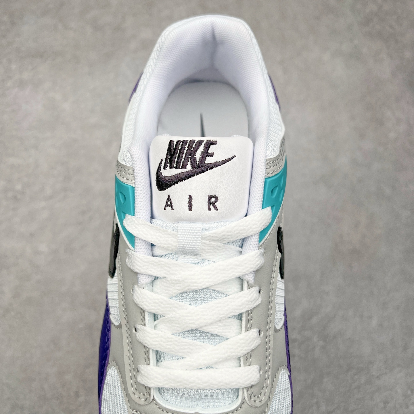 图片[5]-NK Air Max Correlate 关联系列低帮气垫百搭休闲运动慢跑鞋 580518 选用网眼鞋面 脚感舒适透气 鞋舌、鞋侧及后跟处饰有品牌标识 简约大气又时尚 采用经典系带开合方式 可自由调节松紧度 泡棉中底搭载Max Air气垫 具有良好的回弹性及缓震性能 橡胶外底可防滑耐磨 提升抓地力 尺码：36 36.5 37.5 38 38.5 39 40 40.5 41 42-选品中心