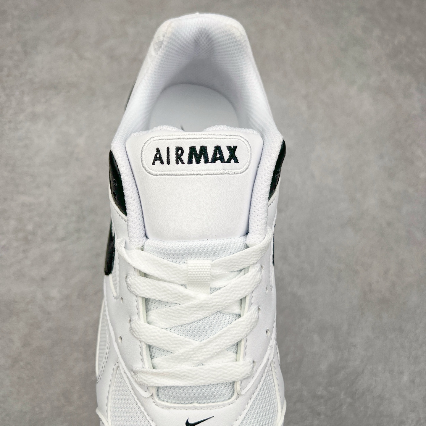 图片[5]-NK Air Max Correlate 关联系列低帮气垫百搭休闲运动慢跑鞋 580518 选用网眼鞋面 脚感舒适透气 鞋舌、鞋侧及后跟处饰有品牌标识 简约大气又时尚 采用经典系带开合方式 可自由调节松紧度 泡棉中底搭载Max Air气垫 具有良好的回弹性及缓震性能 橡胶外底可防滑耐磨 提升抓地力 尺码：36 36.5 37.5 38 38.5 39 40 40.5 41 42-选品中心