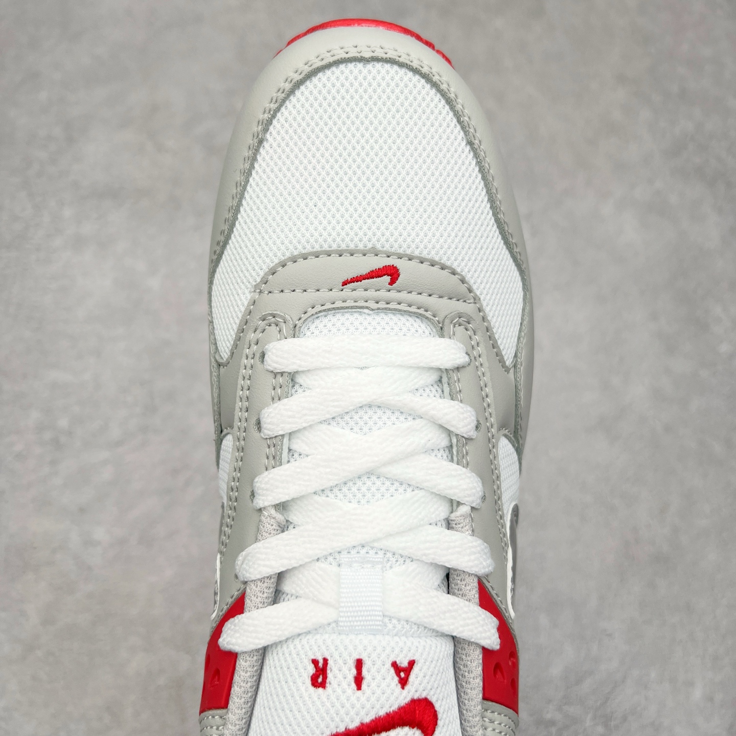 图片[4]-NK Air Max Correlate 关联系列低帮气垫百搭休闲运动慢跑鞋 580518 选用网眼鞋面 脚感舒适透气 鞋舌、鞋侧及后跟处饰有品牌标识 简约大气又时尚 采用经典系带开合方式 可自由调节松紧度 泡棉中底搭载Max Air气垫 具有良好的回弹性及缓震性能 橡胶外底可防滑耐磨 提升抓地力 尺码：36 36.5 37.5 38 38.5 39 40 40.5 41 42-选品中心