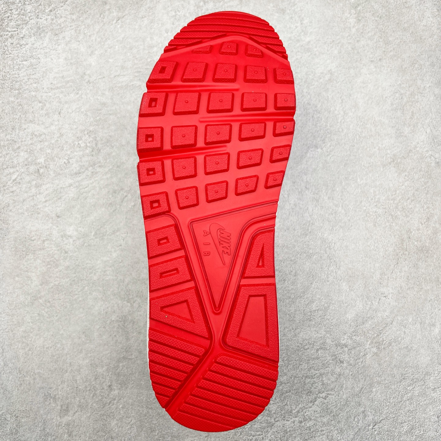 图片[9]-NK Air Max Correlate 关联系列低帮气垫百搭休闲运动慢跑鞋 580518 选用网眼鞋面 脚感舒适透气 鞋舌、鞋侧及后跟处饰有品牌标识 简约大气又时尚 采用经典系带开合方式 可自由调节松紧度 泡棉中底搭载Max Air气垫 具有良好的回弹性及缓震性能 橡胶外底可防滑耐磨 提升抓地力 尺码：36 36.5 37.5 38 38.5 39 40 40.5 41 42-选品中心