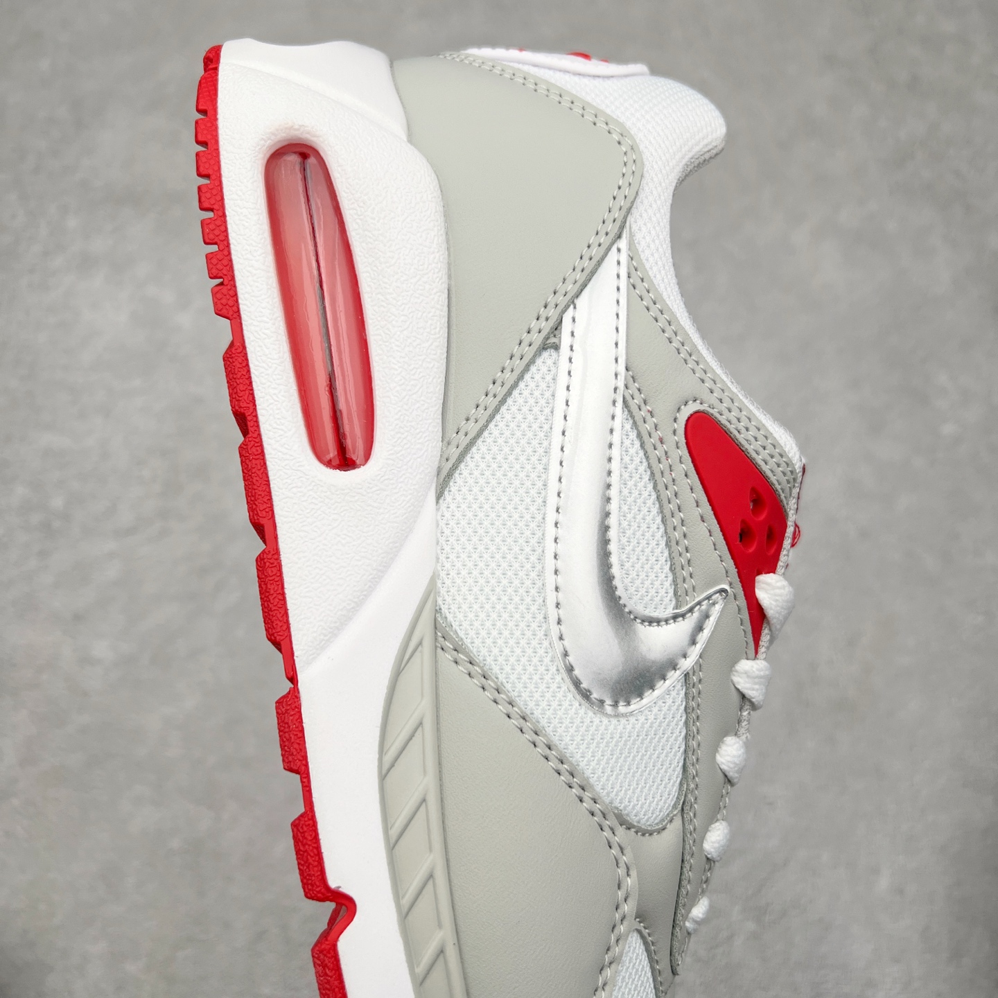 图片[6]-NK Air Max Correlate 关联系列低帮气垫百搭休闲运动慢跑鞋 580518 选用网眼鞋面 脚感舒适透气 鞋舌、鞋侧及后跟处饰有品牌标识 简约大气又时尚 采用经典系带开合方式 可自由调节松紧度 泡棉中底搭载Max Air气垫 具有良好的回弹性及缓震性能 橡胶外底可防滑耐磨 提升抓地力 尺码：36 36.5 37.5 38 38.5 39 40 40.5 41 42-选品中心