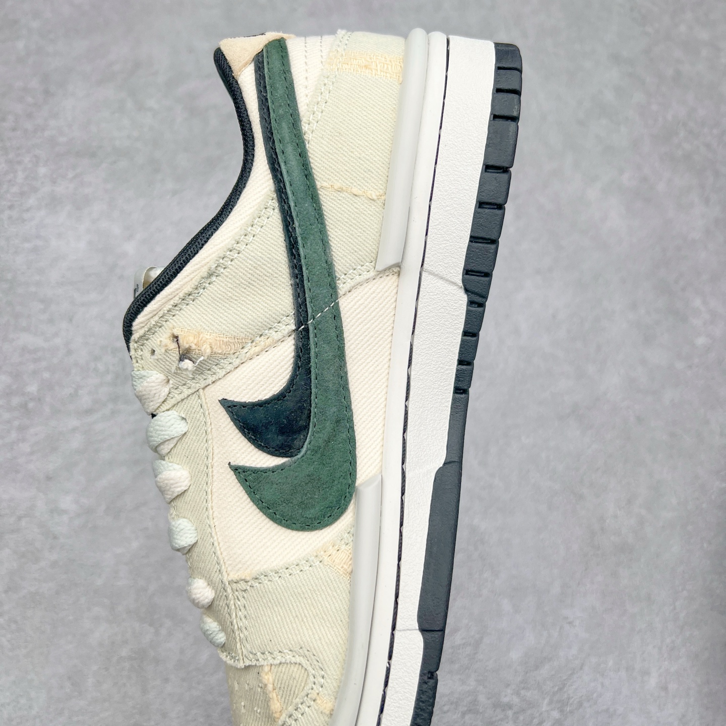 图片[7]-＃纯原福利 NK Dunk Low 定制系列配色 无原鞋不开发 全系列得物原鞋一比一校对开发 配色持续更新中 终端对接 优势输出 全套原厂楦头原纸板数据档案倾力打造 原汁原味莞产 极致还原 圈内最强针车工艺 高端零售指定版 广东原厂配套原盒原标 鞋盒分三个尺码段 原厂冲刀 超高清洁度 全鞋零毛边皮料切割 采用原厂百宏鞋带以及原厂百宏织唛舌标 内标可供原厂几率过验 进口原装条纹中底布 四线拉帮白色点胶 原厂拉帮手法遵循公司 原厂电绣 极致还原 尺码：36 36.5 37.5 38 38.5 39 40 40.5 41 42 42.5 43 44 44.5 45 46 47.5-选品中心