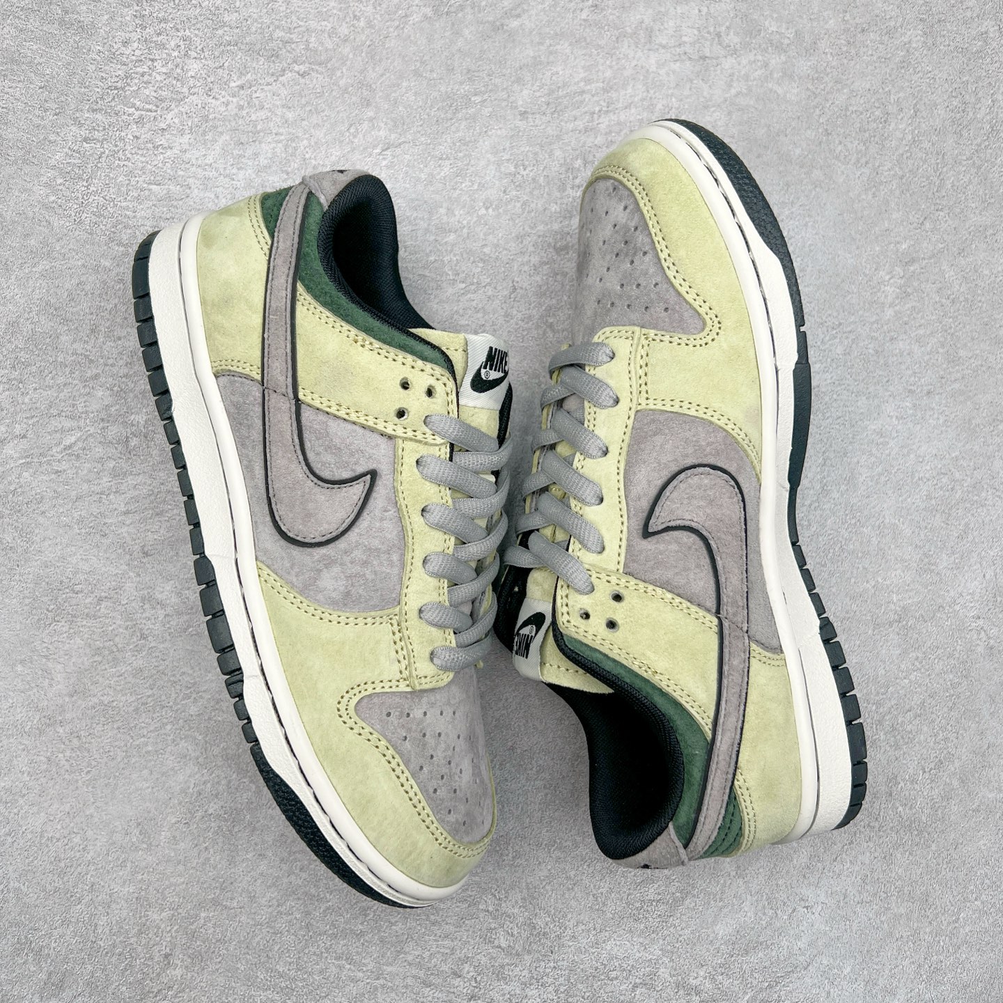 图片[3]-＃纯原福利 NK Dunk Low 定制系列配色 无原鞋不开发 全系列得物原鞋一比一校对开发 配色持续更新中 终端对接 优势输出 全套原厂楦头原纸板数据档案倾力打造 原汁原味莞产 极致还原 圈内最强针车工艺 高端零售指定版 广东原厂配套原盒原标 鞋盒分三个尺码段 原厂冲刀 超高清洁度 全鞋零毛边皮料切割 采用原厂百宏鞋带以及原厂百宏织唛舌标 内标可供原厂几率过验 进口原装条纹中底布 四线拉帮白色点胶 原厂拉帮手法遵循公司 原厂电绣 极致还原 尺码：36 36.5 37.5 38 38.5 39 40 40.5 41 42 42.5 43 44 44.5 45 46 47.5-选品中心