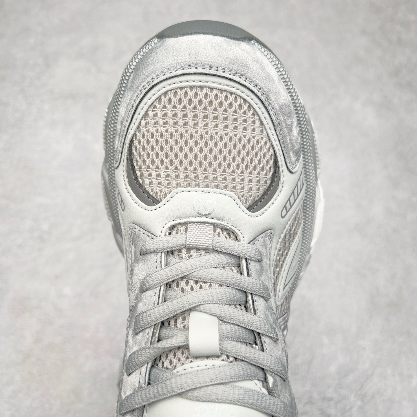 图片[4]-GG-CC赵露思同款休闲运动厚底增高老爹鞋 广东大厂出品 原版正确大底 全新工艺升级 全套包装 配件齐全 区别市面所有版本 时髦look轻松定格 不费力展现率性氛围 高档银盒 3M反光酷帅机能风不规则设计+7cm增高厚底 大长腿既视感轻松拿捏 GGCC厚底增高简直就是小个子的快乐! 不管怎么搭都敲好看 尺码：35 36 37 38 39 40-选品中心