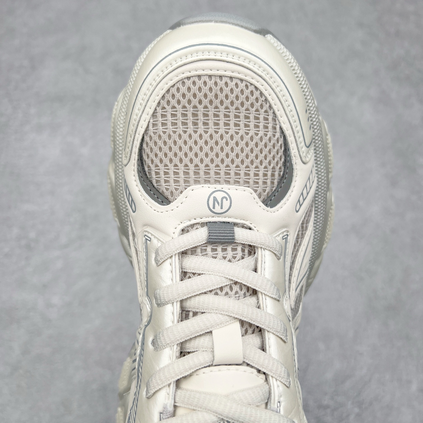 图片[4]-GG-CC赵露思同款休闲运动厚底增高老爹鞋 广东大厂出品 原版正确大底 全新工艺升级 全套包装 配件齐全 区别市面所有版本 时髦look轻松定格 不费力展现率性氛围 高档银盒 3M反光酷帅机能风不规则设计+7cm增高厚底 大长腿既视感轻松拿捏 GGCC厚底增高简直就是小个子的快乐! 不管怎么搭都敲好看 尺码：35 36 37 38 39 40-选品中心