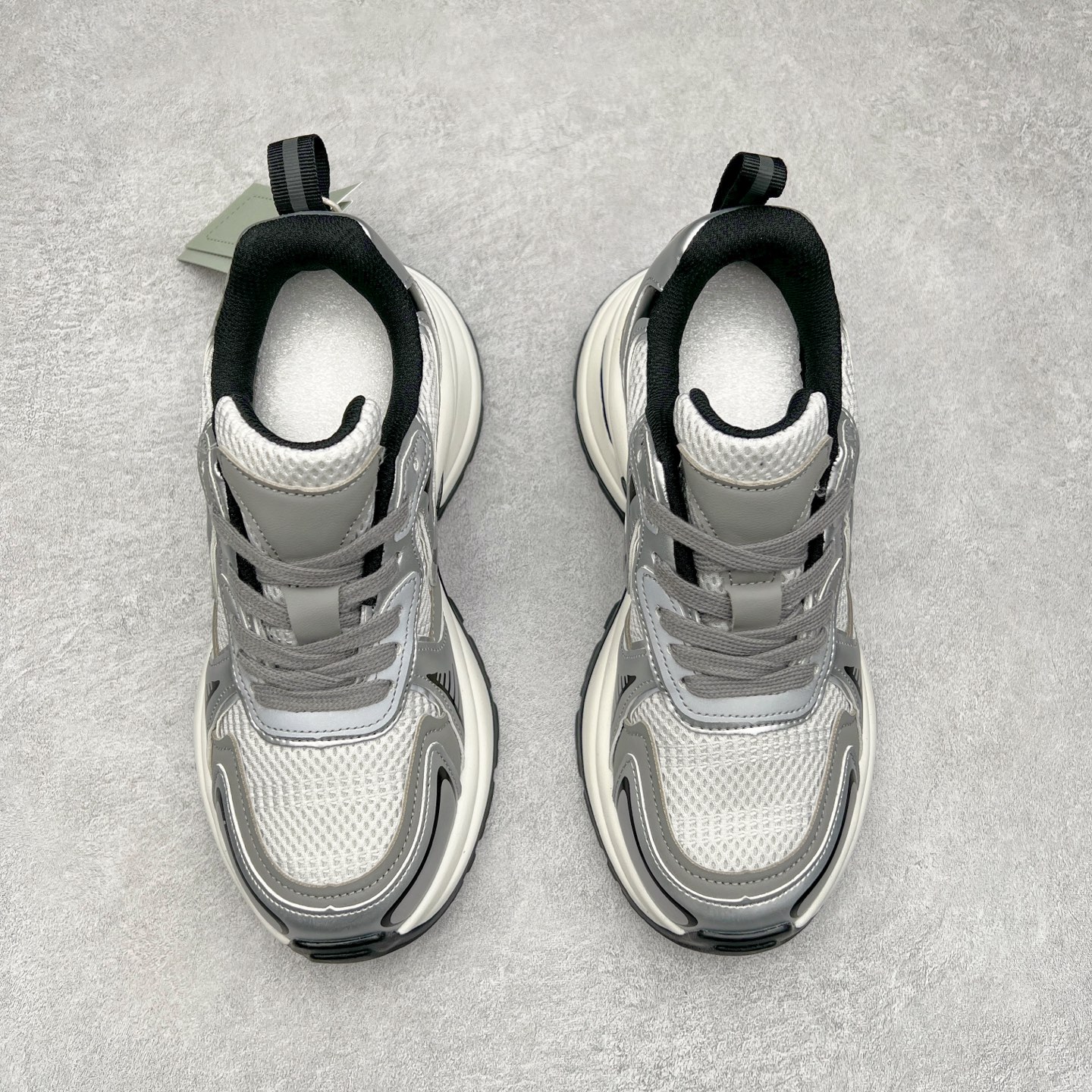 图片[2]-GG-CC赵露思同款休闲运动厚底增高老爹鞋 广东大厂出品 原版正确大底 全新工艺升级 全套包装 配件齐全 区别市面所有版本 时髦look轻松定格 不费力展现率性氛围 高档银盒 3M反光酷帅机能风不规则设计+7cm增高厚底 大长腿既视感轻松拿捏 GGCC厚底增高简直就是小个子的快乐! 不管怎么搭都敲好看 尺码：35 36 37 38 39 40-选品中心