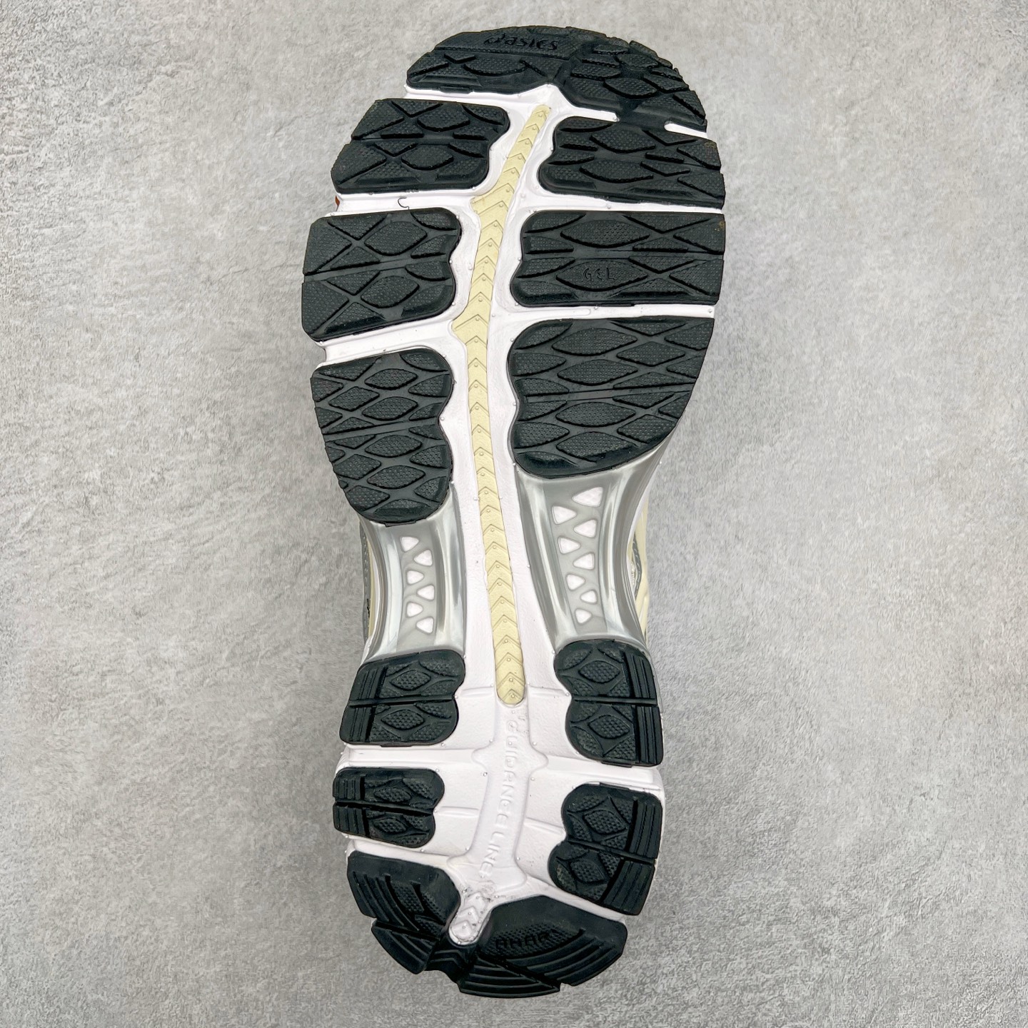 图片[9]-KITH x Asics Gel Kayano 12.1\\\”Cream/Pure Aqua\\\”亚瑟士卡亚诺12.1代系列低帮轻量缓震休闲运动跑步鞋 采用环保太空合成革配合透气网眼布鞋面材质 中底3D可视GEL缓震胶效果 升级EVA全新缓震中底部位科技组合耐磨橡胶外底片 尺码：36 37 37.5 38 39 39.5 40.5 41.5 42 42.5 43.5 44 44.5 45-选品中心