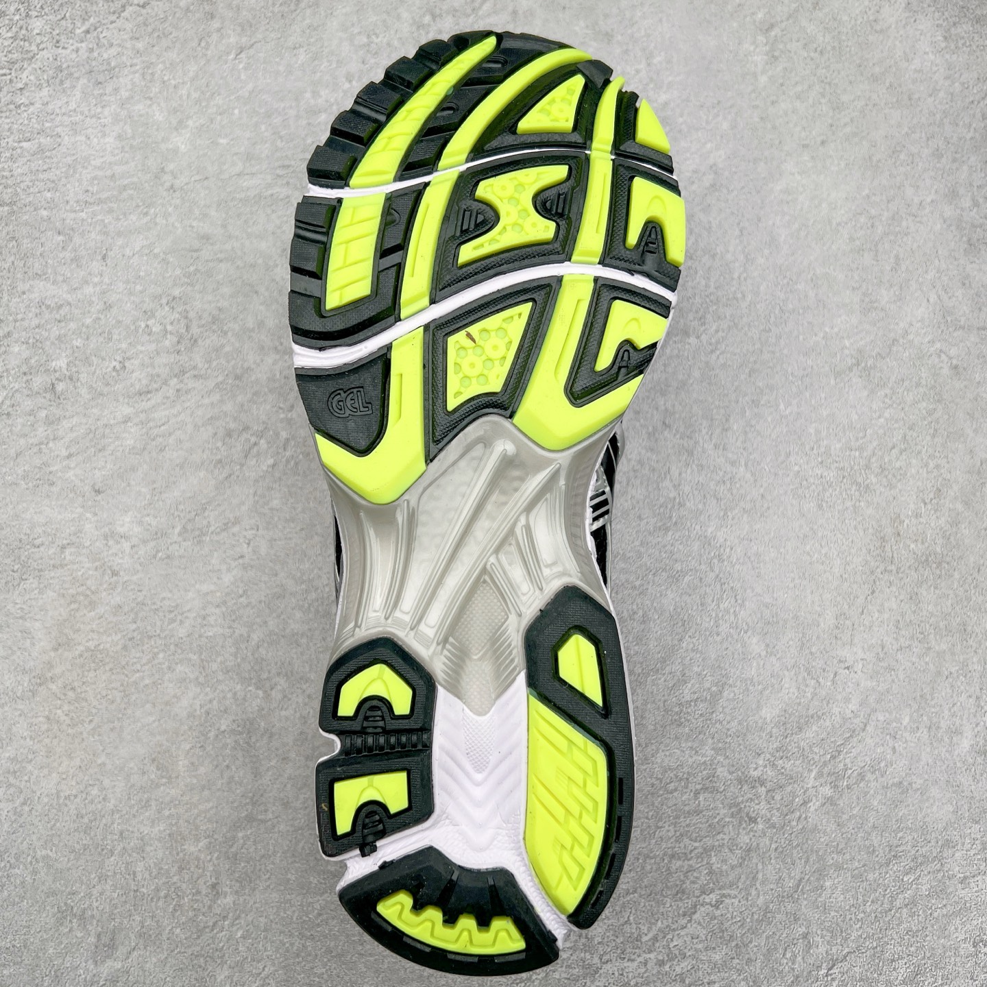 图片[9]-KITH x Asics Gel Kayano 12.1\\\”Cream/Pure Aqua\\\”亚瑟士卡亚诺12.1代系列低帮轻量缓震休闲运动跑步鞋 采用环保太空合成革配合透气网眼布鞋面材质 中底3D可视GEL缓震胶效果 升级EVA全新缓震中底部位科技组合耐磨橡胶外底片 尺码：36 37 37.5 38 39 39.5 40.5 41.5 42 42.5 43.5 44 44.5 45-选品中心