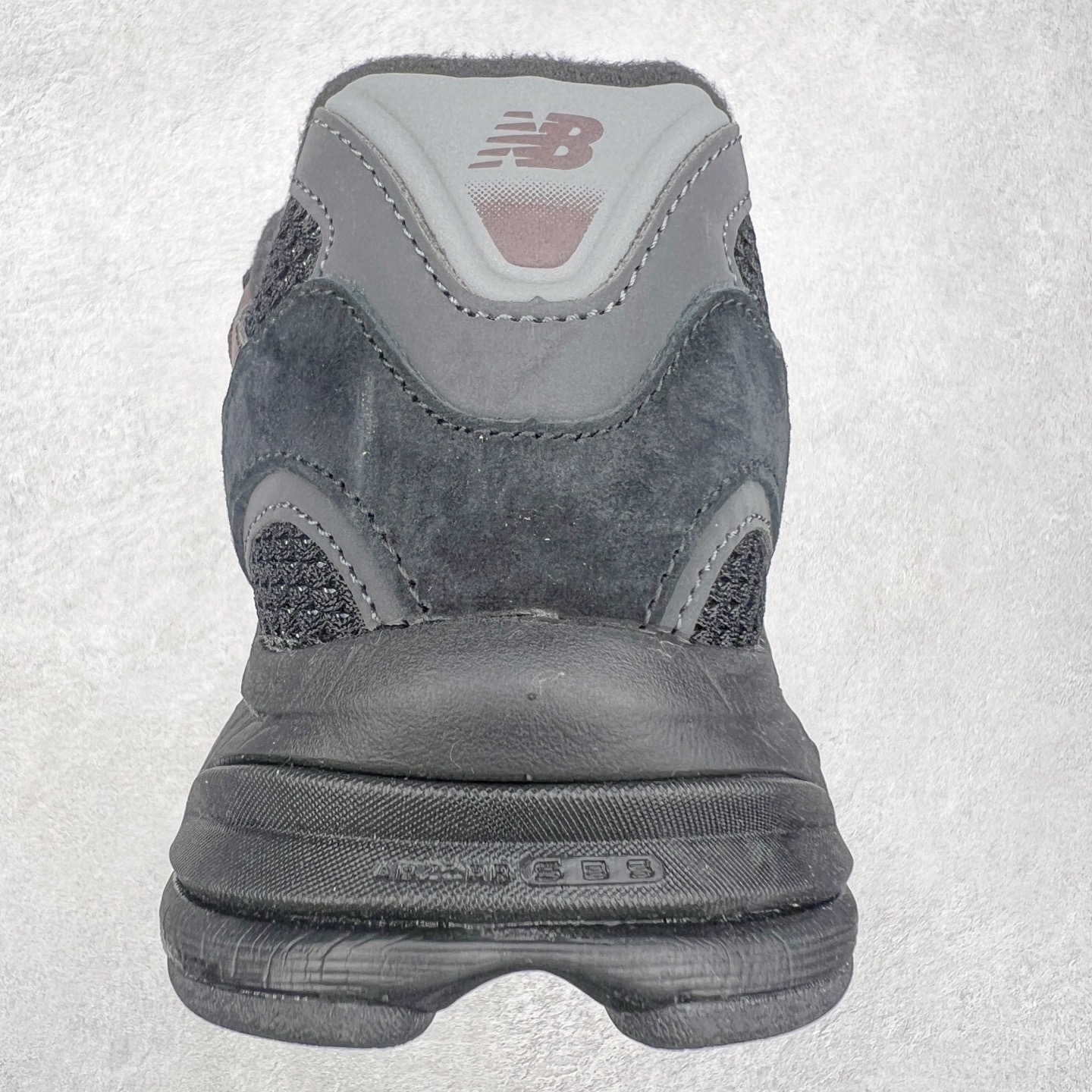 图片[8]-New Balance NB2010系列新百伦经典复古休闲运动板鞋 以ENCAP中底配以升级版 N-ERGY缓震物料 鞋面则采用特色的柔软麂皮搭以NewBalance经典的尼龙网布 低调中还原跑鞋本真 更年轻化的设计理念与材质 让新世代青年得以用全新视角体验经典鞋款的传奇魅力 货号：U2010NB13731 尺码：36 37 37.5 38 38.5 39.5 40 40.5 41.5 42 42.5 43 44-选品中心