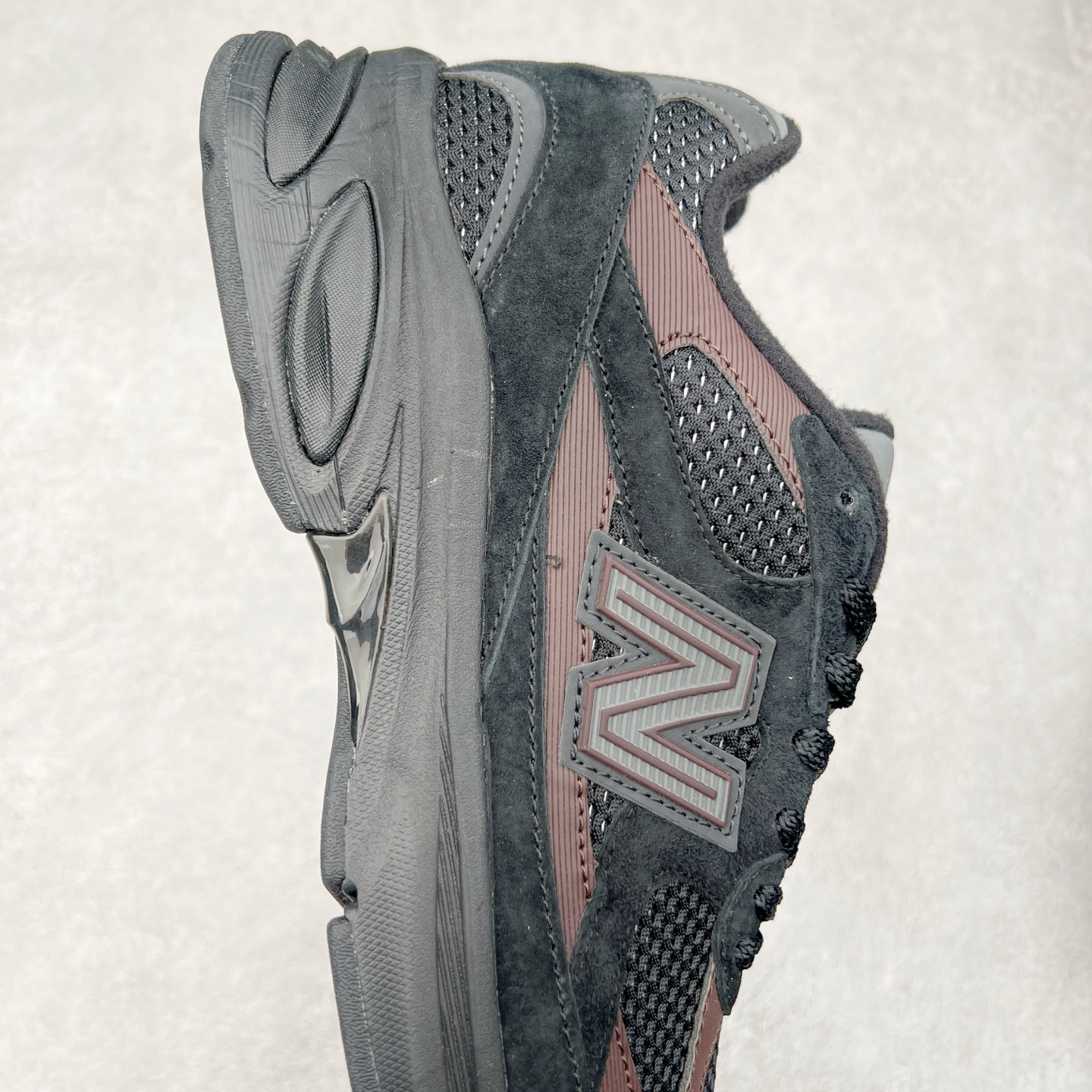 图片[6]-New Balance NB2010系列新百伦经典复古休闲运动板鞋 以ENCAP中底配以升级版 N-ERGY缓震物料 鞋面则采用特色的柔软麂皮搭以NewBalance经典的尼龙网布 低调中还原跑鞋本真 更年轻化的设计理念与材质 让新世代青年得以用全新视角体验经典鞋款的传奇魅力 货号：U2010NB13731 尺码：36 37 37.5 38 38.5 39.5 40 40.5 41.5 42 42.5 43 44-选品中心