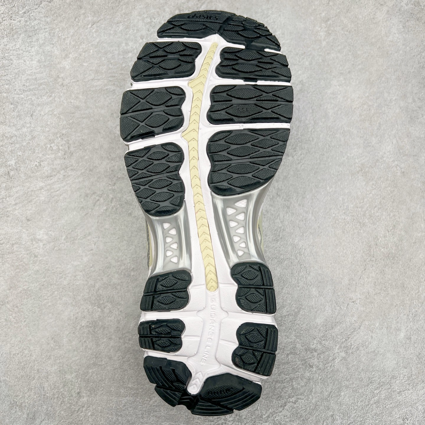 图片[9]-KITH x Asics Gel Kayano 12.1\\\”Cream/Pure Aqua\\\”亚瑟士卡亚诺12.1代系列低帮轻量缓震休闲运动跑步鞋 采用环保太空合成革配合透气网眼布鞋面材质 中底3D可视GEL缓震胶效果 升级EVA全新缓震中底部位科技组合耐磨橡胶外底片 尺码：36 37 37.5 38 39 39.5 40.5 41.5 42 42.5 43.5 44 44.5 45-选品中心