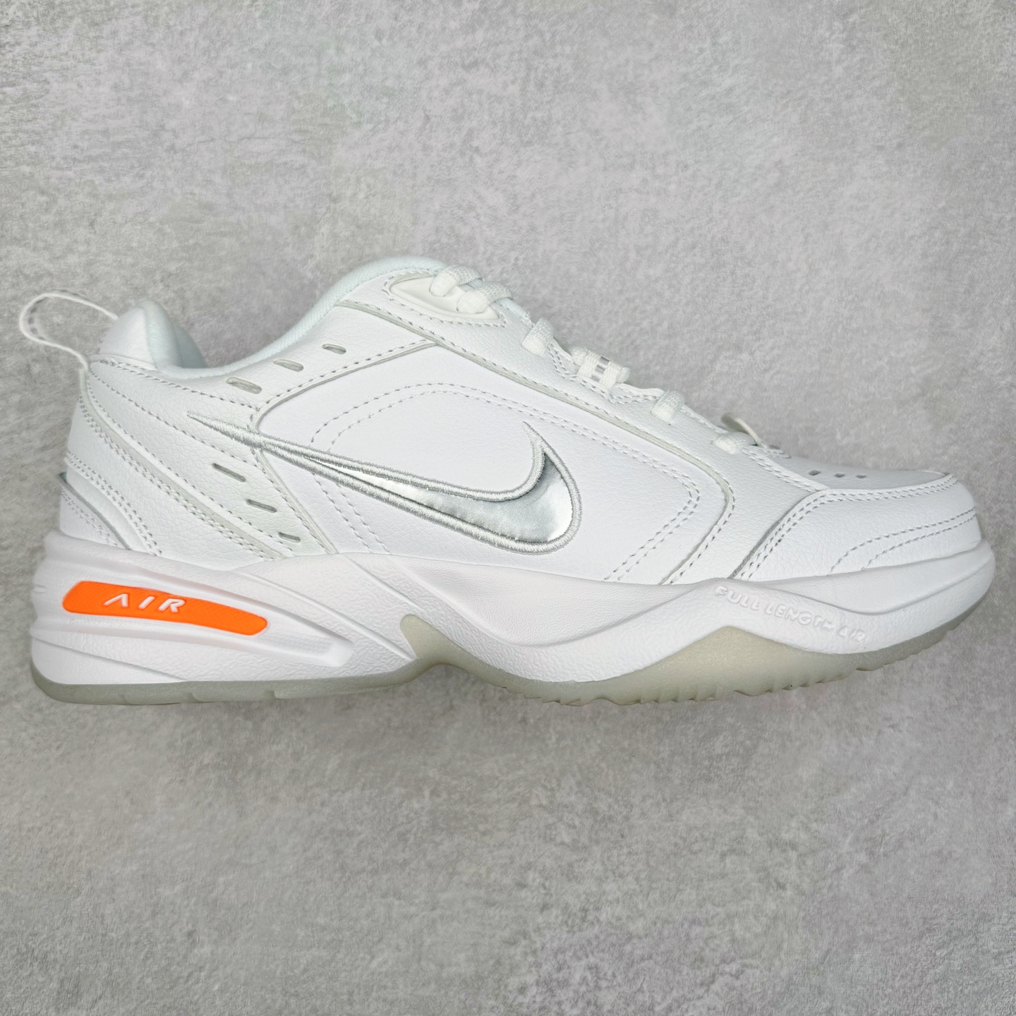 NK Air Monarch IV M2K Tekno 复古潮流老爹鞋 雪天 AV6676-100 优质皮革打造鞋面 夸张流线极符 风靡老爹元素 外形延续当下潮流得未来感老爹鞋 设计干净配色风格也带有浓郁的复古感受 极为独特 尺码:36 36.5 37.5 38 38.5 39 40 40.5 41 42 42.5 43 44 44.5 45-选品中心