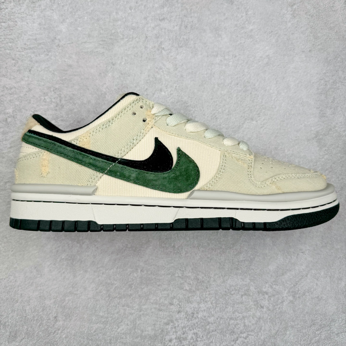 图片[8]-＃纯原福利 NK Dunk Low 定制系列配色 无原鞋不开发 全系列得物原鞋一比一校对开发 配色持续更新中 终端对接 优势输出 全套原厂楦头原纸板数据档案倾力打造 原汁原味莞产 极致还原 圈内最强针车工艺 高端零售指定版 广东原厂配套原盒原标 鞋盒分三个尺码段 原厂冲刀 超高清洁度 全鞋零毛边皮料切割 采用原厂百宏鞋带以及原厂百宏织唛舌标 内标可供原厂几率过验 进口原装条纹中底布 四线拉帮白色点胶 原厂拉帮手法遵循公司 原厂电绣 极致还原 尺码：36 36.5 37.5 38 38.5 39 40 40.5 41 42 42.5 43 44 44.5 45 46 47.5-选品中心