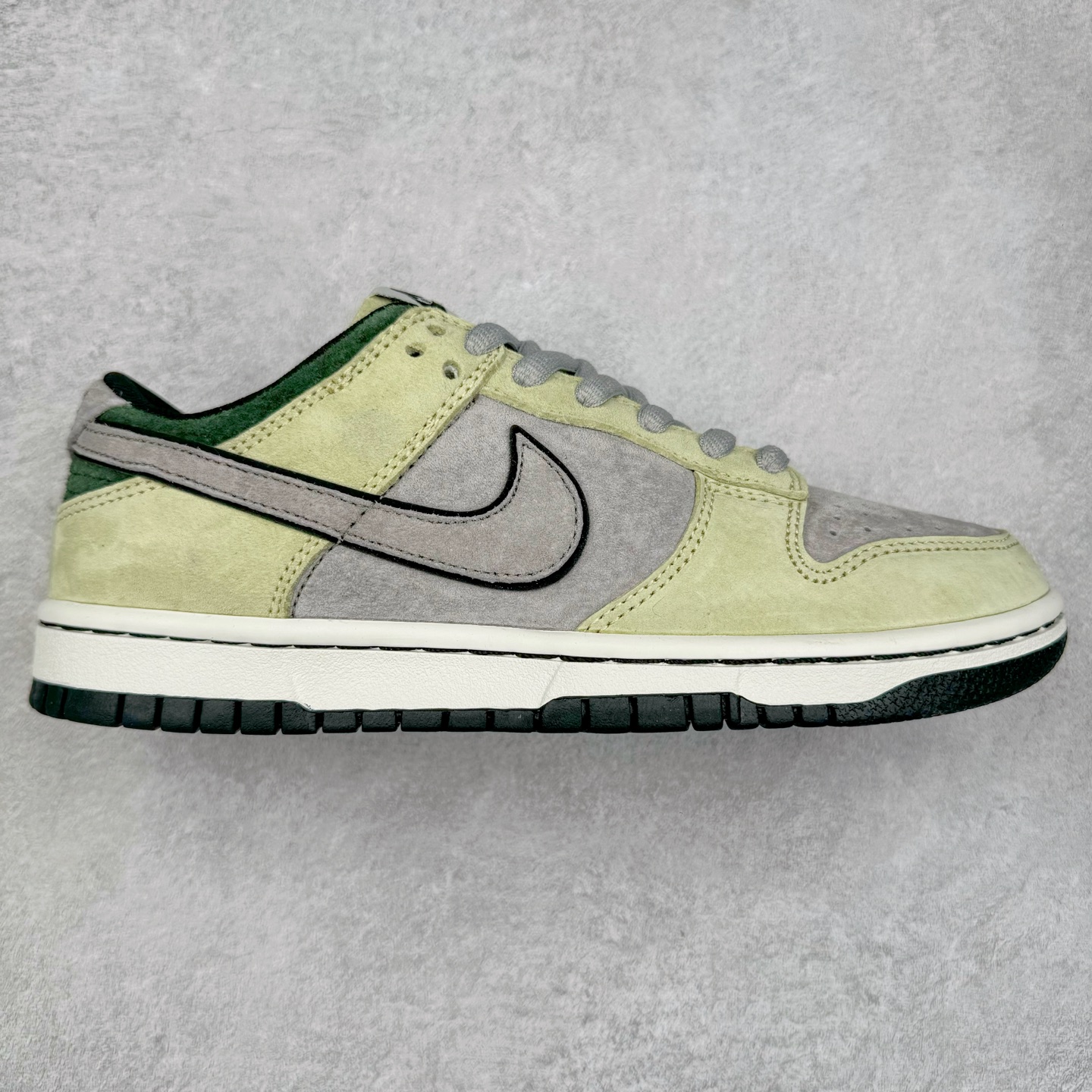 图片[3]-＃纯原福利 NK Dunk Low 定制系列配色 无原鞋不开发 全系列得物原鞋一比一校对开发 配色持续更新中 终端对接 优势输出 全套原厂楦头原纸板数据档案倾力打造 原汁原味莞产 极致还原 圈内最强针车工艺 高端零售指定版 广东原厂配套原盒原标 鞋盒分三个尺码段 原厂冲刀 超高清洁度 全鞋零毛边皮料切割 采用原厂百宏鞋带以及原厂百宏织唛舌标 内标可供原厂几率过验 进口原装条纹中底布 四线拉帮白色点胶 原厂拉帮手法遵循公司 原厂电绣 极致还原 尺码：36 36.5 37.5 38 38.5 39 40 40.5 41 42 42.5 43 44 44.5 45 46 47.5-选品中心