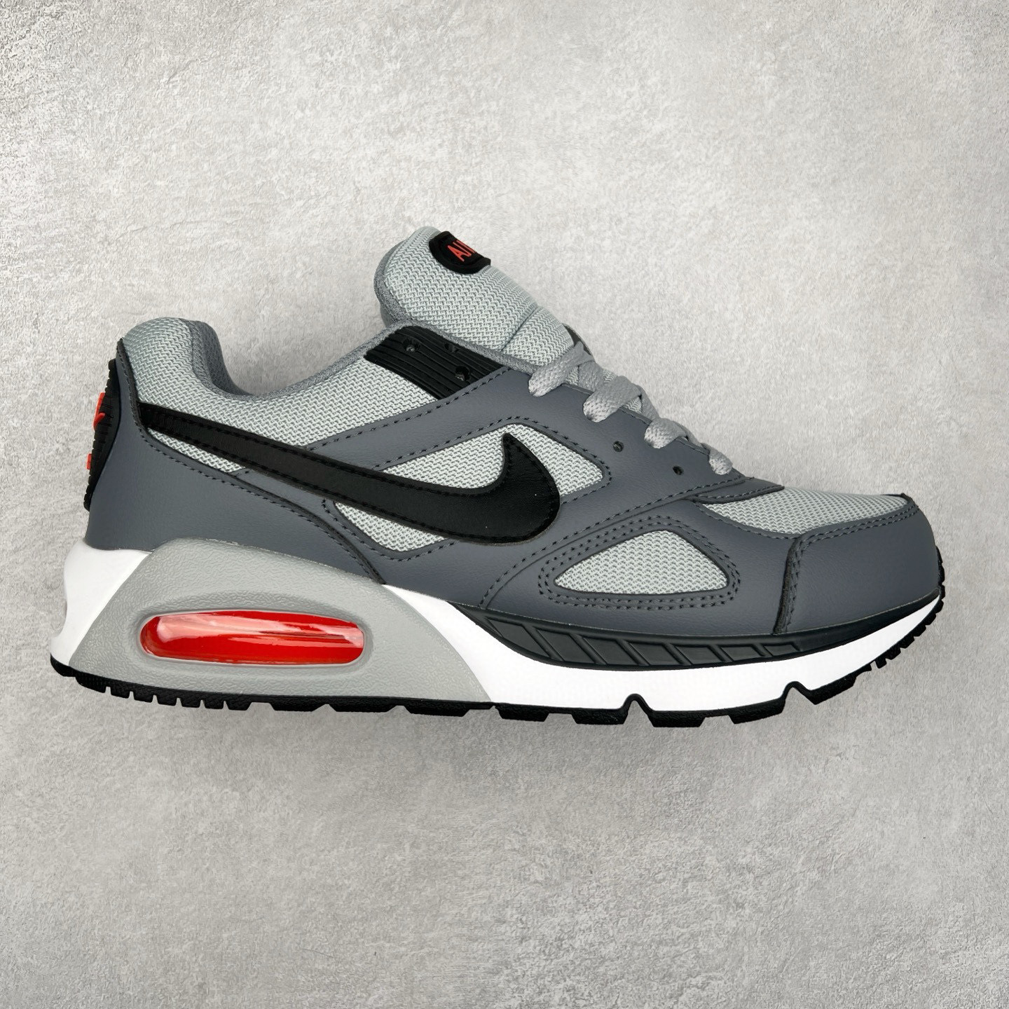 NK Air Max Correlate 关联系列低帮气垫百搭休闲运动慢跑鞋 580518 选用网眼鞋面 脚感舒适透气 鞋舌、鞋侧及后跟处饰有品牌标识 简约大气又时尚 采用经典系带开合方式 可自由调节松紧度 泡棉中底搭载Max Air气垫 具有良好的回弹性及缓震性能 橡胶外底可防滑耐磨 提升抓地力 尺码:36 36.5 37.5 38 38.5 39 40 40.5 41 42-选品中心