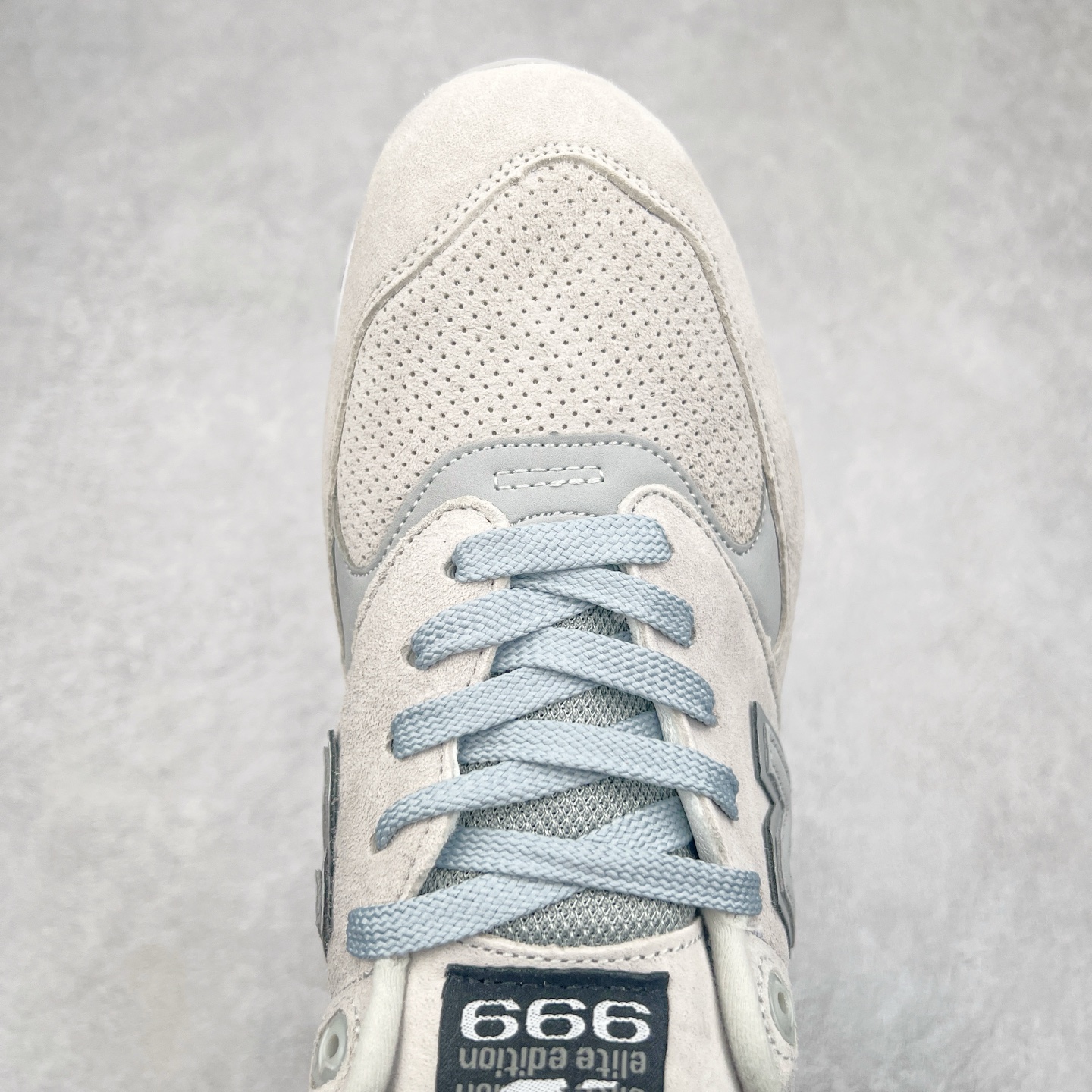图片[4]-New Balance NB999系列 美潮高端原装原装套楦 真正的正品修长鞋型 早期外围实体充正案例无数 外贸客户指定订单前后掌分段组合大底 内置科技软底 缓震效果极佳日系潮人必备款 尺码同步专柜 尺码：39.5 40 40.5 41.5 42 42.5 43 44-选品中心