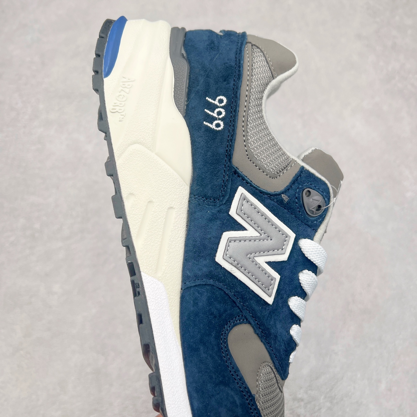 图片[6]-New Balance NB999系列 美潮高端原装原装套楦 真正的正品修长鞋型 早期外围实体充正案例无数 外贸客户指定订单前后掌分段组合大底 内置科技软底 缓震效果极佳日系潮人必备款 尺码同步专柜 尺码：39.5 40 40.5 41.5 42 42.5 43 44-选品中心
