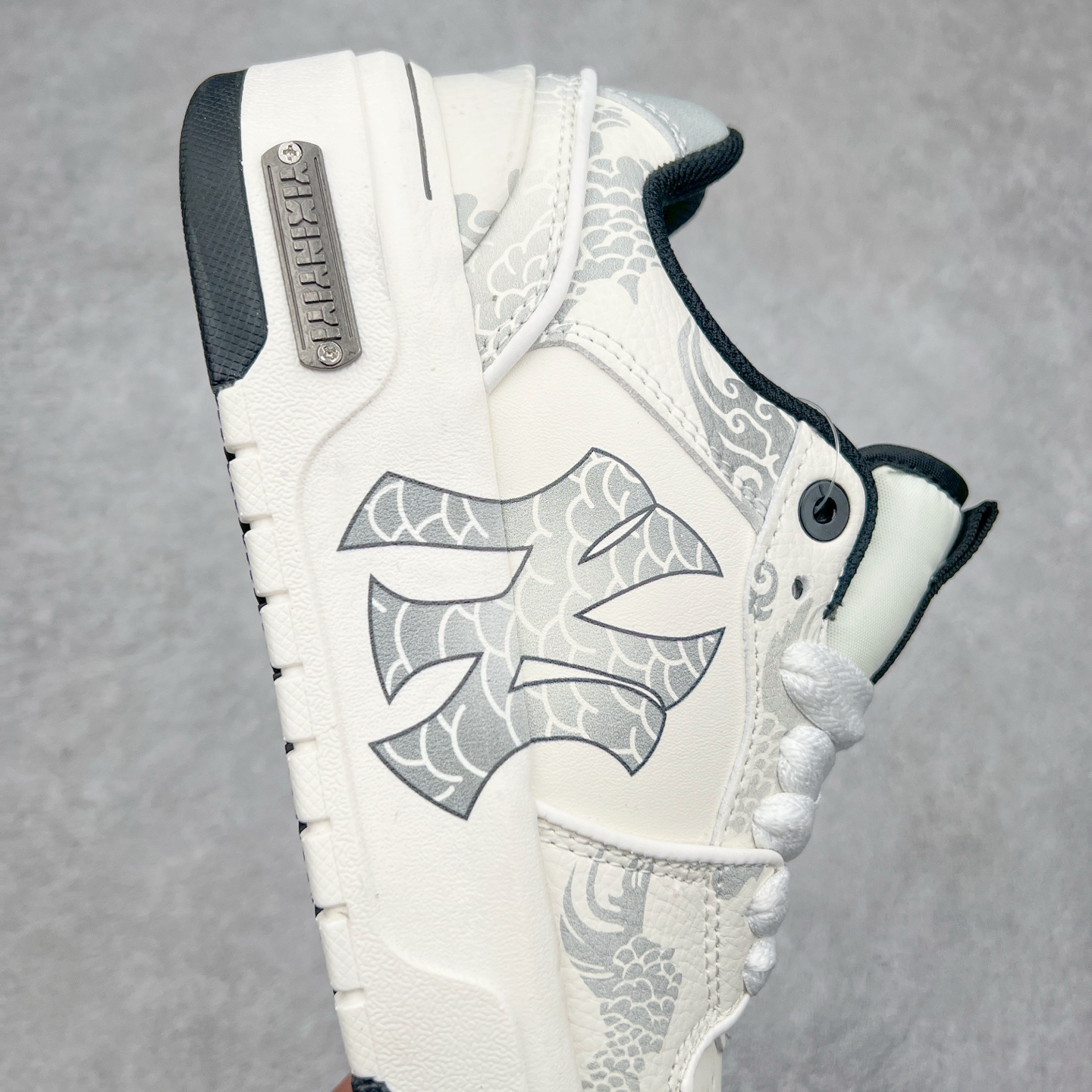 图片[6]-MLB Chunky Liner Basic 复古印花学长鞋系列低帮轻量增高厚底百搭休闲运动慢跑鞋板鞋 Korea韩国联名NY美国榄球纽约洋基队限定 韩国代购专供 全套原楦原纸板原厂数据开发 正确中底拉帮中底网布细节 平台代购专供 左脚内置芯片 韩国代购吊牌标贴 独家一比一RB+MD组合大底 高频后跟小人Logo精准对位立体饱满 正确网布加超迁鞋面 转印中底走线紧密 转印Logo工艺表层防刮不掉色 尺码：35 36 36.5 37.5 38 38.5 39 40 40.5 41 42 42.5 43 44 45-选品中心