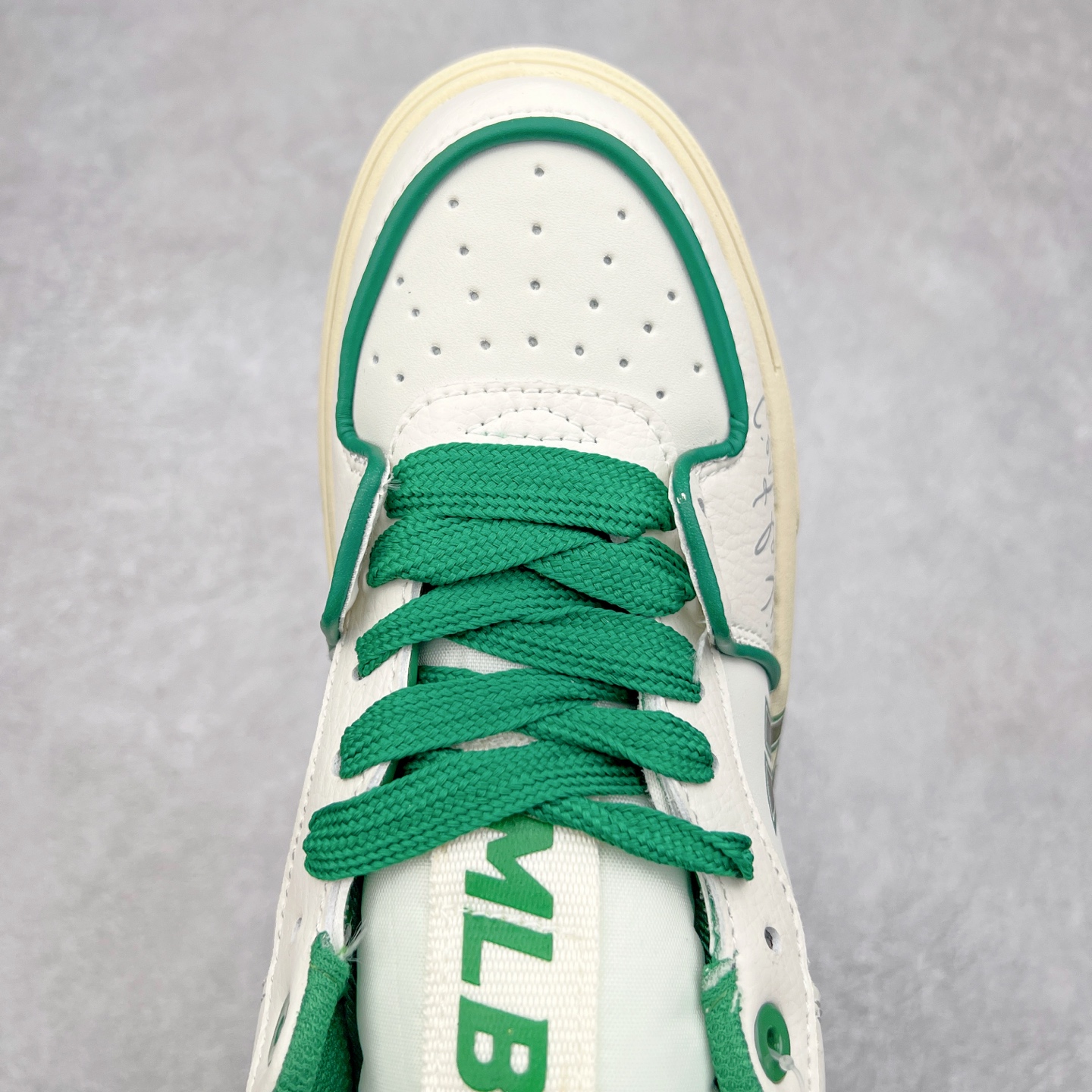 图片[4]-MLB Chunky Liner Basic 复古印花学长鞋系列低帮轻量增高厚底百搭休闲运动慢跑鞋板鞋 Korea韩国联名NY美国榄球纽约洋基队限定 韩国代购专供 全套原楦原纸板原厂数据开发 正确中底拉帮中底网布细节 平台代购专供 左脚内置芯片 韩国代购吊牌标贴 独家一比一RB+MD组合大底 高频后跟小人Logo精准对位立体饱满 正确网布加超迁鞋面 转印中底走线紧密 转印Logo工艺表层防刮不掉色 尺码：35 36 36.5 37.5 38 38.5 39 40 40.5 41 42 42.5 43 44 45-选品中心