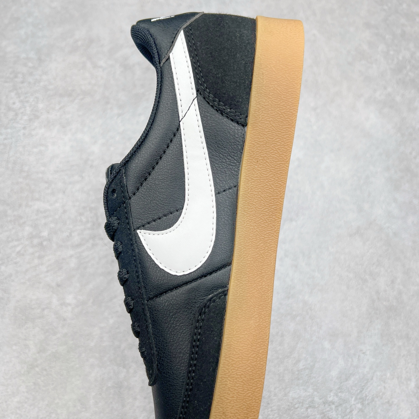 图片[7]-＃平台订单 J.Crew x NK Killshot II Leather 联名复古板鞋 采用米白色皮革制作鞋身 Swoosh 点缀其中 最后搭载棕色生胶大底 流露出满满的复古气气息 尺码：36 36.5 37.5 38 38.5 39 40 40.5 41 42 42.5 43 44-选品中心