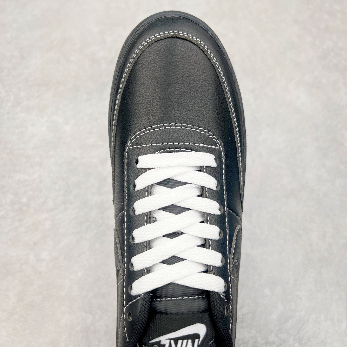 图片[4]-＃平台订单 J.Crew x NK Killshot II Leather 联名复古板鞋 采用米白色皮革制作鞋身 Swoosh 点缀其中 最后搭载棕色生胶大底 流露出满满的复古气气息 尺码：36 36.5 37.5 38 38.5 39 40 40.5 41 42 42.5 43 44-选品中心