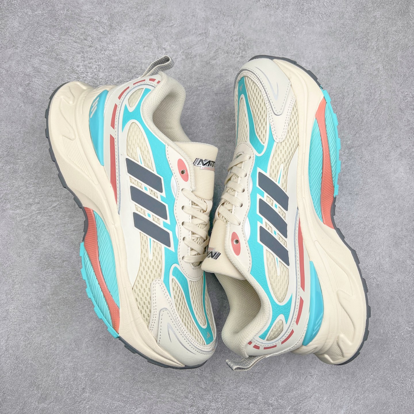 图片[3]-AD Originals Mts Pro 系列低帮厚底老爹风复古透气缓震休闲运动慢跑鞋 IH5838 打起精神，迎接美好一天。来全速向前，由这款 adidas 运动鞋为你打气。配备超轻盈 adidas Lightstrike 缓衝技术，为每步注入动力，加上顺滑鞋身，赋予灵活承托。柔软衬裡稳固贴脚，配合耐磨橡胶外底，助你应对不同的地形，轻松走遍城市街道、穿梭树林小径。尺码：36 36⅔ 37⅓ 38 38⅔ 39⅓ 40 40⅔ 41⅓ 42 42⅔ 43⅓ 44 45-选品中心