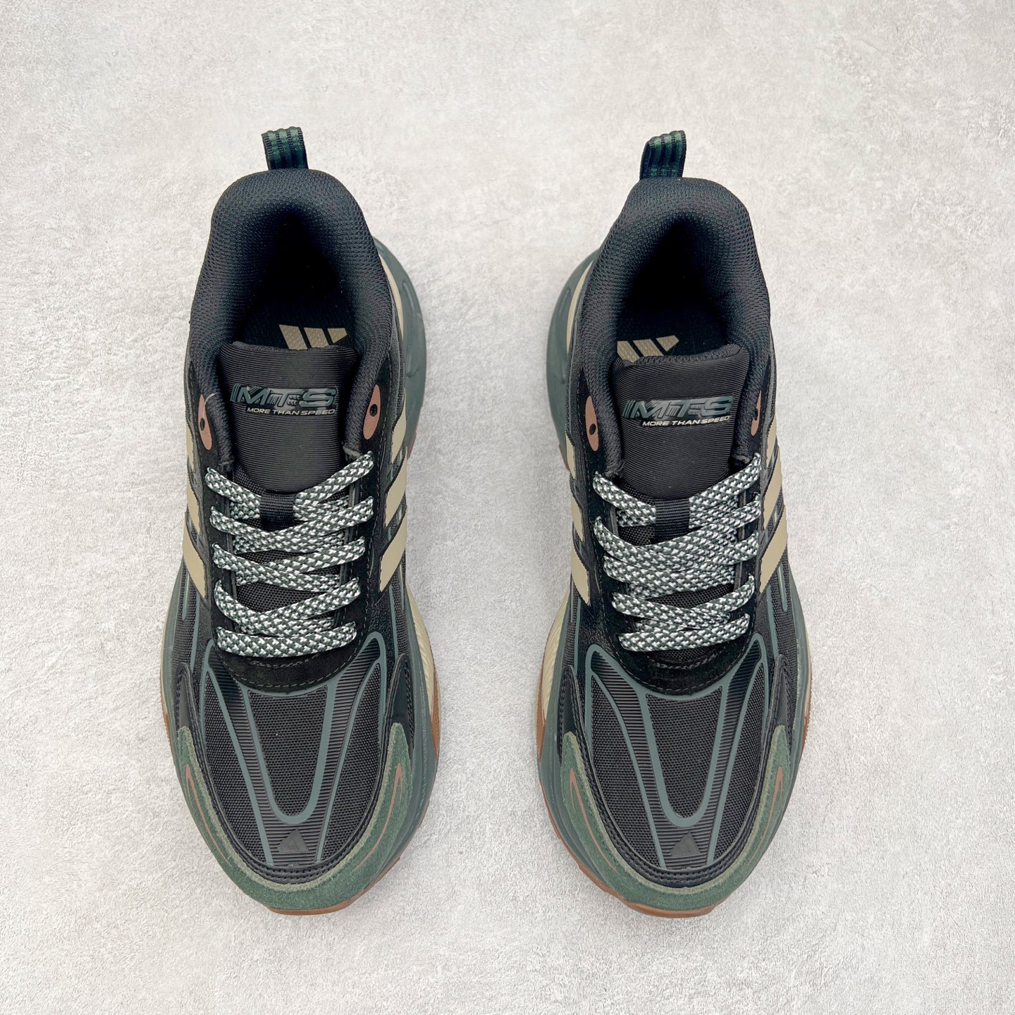 图片[2]-AD Originals Mts Pro 系列低帮厚底老爹风复古透气缓震休闲运动慢跑鞋 IH6344 打起精神，迎接美好一天。来全速向前，由这款 adidas 运动鞋为你打气。配备超轻盈 adidas Lightstrike 缓衝技术，为每步注入动力，加上顺滑鞋身，赋予灵活承托。柔软衬裡稳固贴脚，配合耐磨橡胶外底，助你应对不同的地形，轻松走遍城市街道、穿梭树林小径。尺码：36 36⅔ 37⅓ 38 38⅔ 39⅓ 40 40⅔ 41⅓ 42 42⅔ 43⅓ 44 45-选品中心