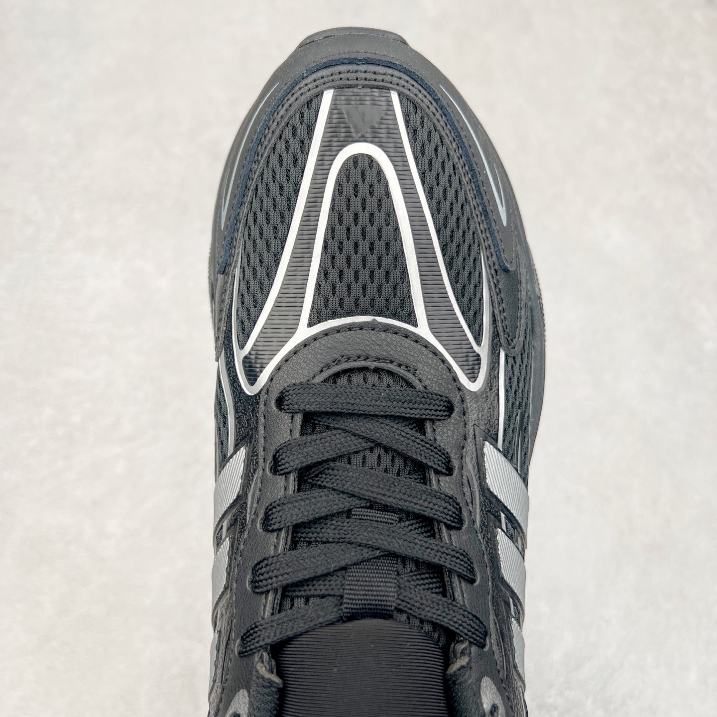 图片[4]-AD Originals Mts Pro 系列低帮厚底老爹风复古透气缓震休闲运动慢跑鞋 IH5835 打起精神，迎接美好一天。来全速向前，由这款 adidas 运动鞋为你打气。配备超轻盈 adidas Lightstrike 缓衝技术，为每步注入动力，加上顺滑鞋身，赋予灵活承托。柔软衬裡稳固贴脚，配合耐磨橡胶外底，助你应对不同的地形，轻松走遍城市街道、穿梭树林小径。尺码：36 36⅔ 37⅓ 38 38⅔ 39⅓ 40 40⅔ 41⅓ 42 42⅔ 43⅓ 44 45-选品中心