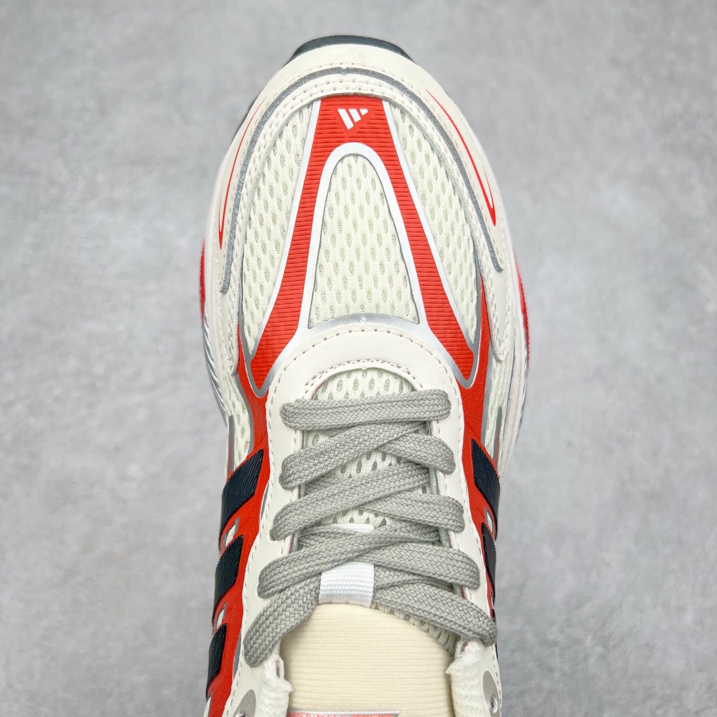 图片[4]-AD Originals Mts Pro 系列低帮厚底老爹风复古透气缓震休闲运动慢跑鞋 IH5836 打起精神，迎接美好一天。来全速向前，由这款 adidas 运动鞋为你打气。配备超轻盈 adidas Lightstrike 缓衝技术，为每步注入动力，加上顺滑鞋身，赋予灵活承托。柔软衬裡稳固贴脚，配合耐磨橡胶外底，助你应对不同的地形，轻松走遍城市街道、穿梭树林小径。尺码：36 36⅔ 37⅓ 38 38⅔ 39⅓ 40 40⅔ 41⅓ 42 42⅔ 43⅓ 44 45-选品中心