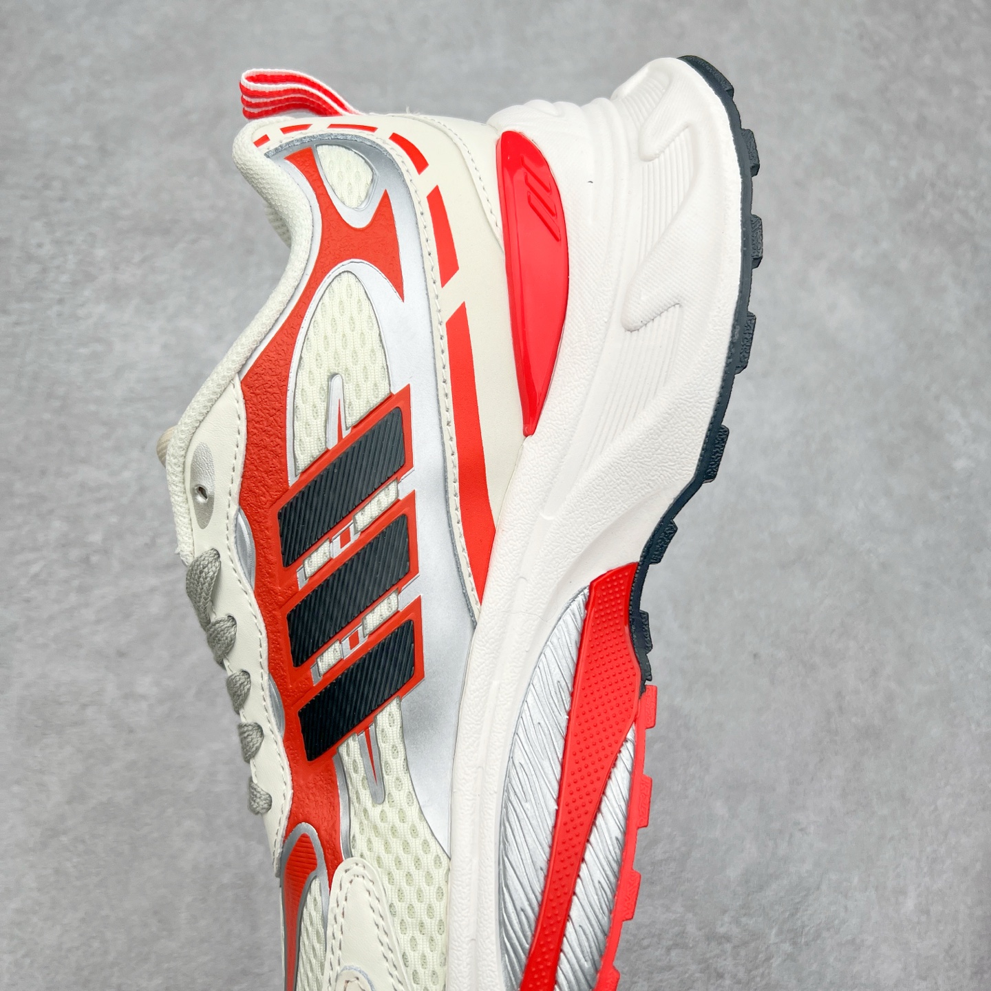 图片[7]-AD Originals Mts Pro 系列低帮厚底老爹风复古透气缓震休闲运动慢跑鞋 IH5836 打起精神，迎接美好一天。来全速向前，由这款 adidas 运动鞋为你打气。配备超轻盈 adidas Lightstrike 缓衝技术，为每步注入动力，加上顺滑鞋身，赋予灵活承托。柔软衬裡稳固贴脚，配合耐磨橡胶外底，助你应对不同的地形，轻松走遍城市街道、穿梭树林小径。尺码：36 36⅔ 37⅓ 38 38⅔ 39⅓ 40 40⅔ 41⅓ 42 42⅔ 43⅓ 44 45-选品中心