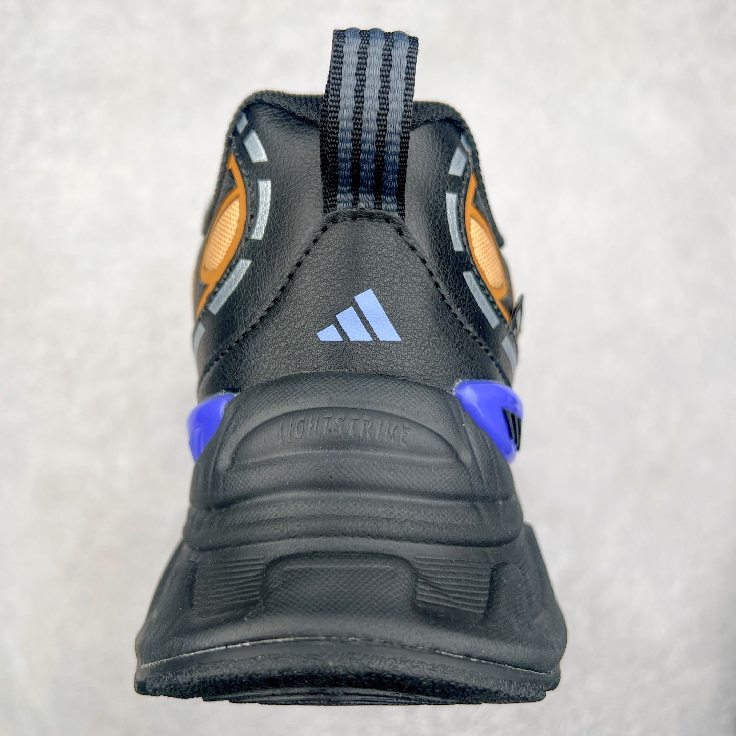 图片[8]-AD Originals Mts Pro 系列低帮厚底老爹风复古透气缓震休闲运动慢跑鞋 IH6341 打起精神，迎接美好一天。来全速向前，由这款 adidas 运动鞋为你打气。配备超轻盈 adidas Lightstrike 缓衝技术，为每步注入动力，加上顺滑鞋身，赋予灵活承托。柔软衬裡稳固贴脚，配合耐磨橡胶外底，助你应对不同的地形，轻松走遍城市街道、穿梭树林小径。尺码：36 36⅔ 37⅓ 38 38⅔ 39⅓ 40 40⅔ 41⅓ 42 42⅔ 43⅓ 44 45-选品中心