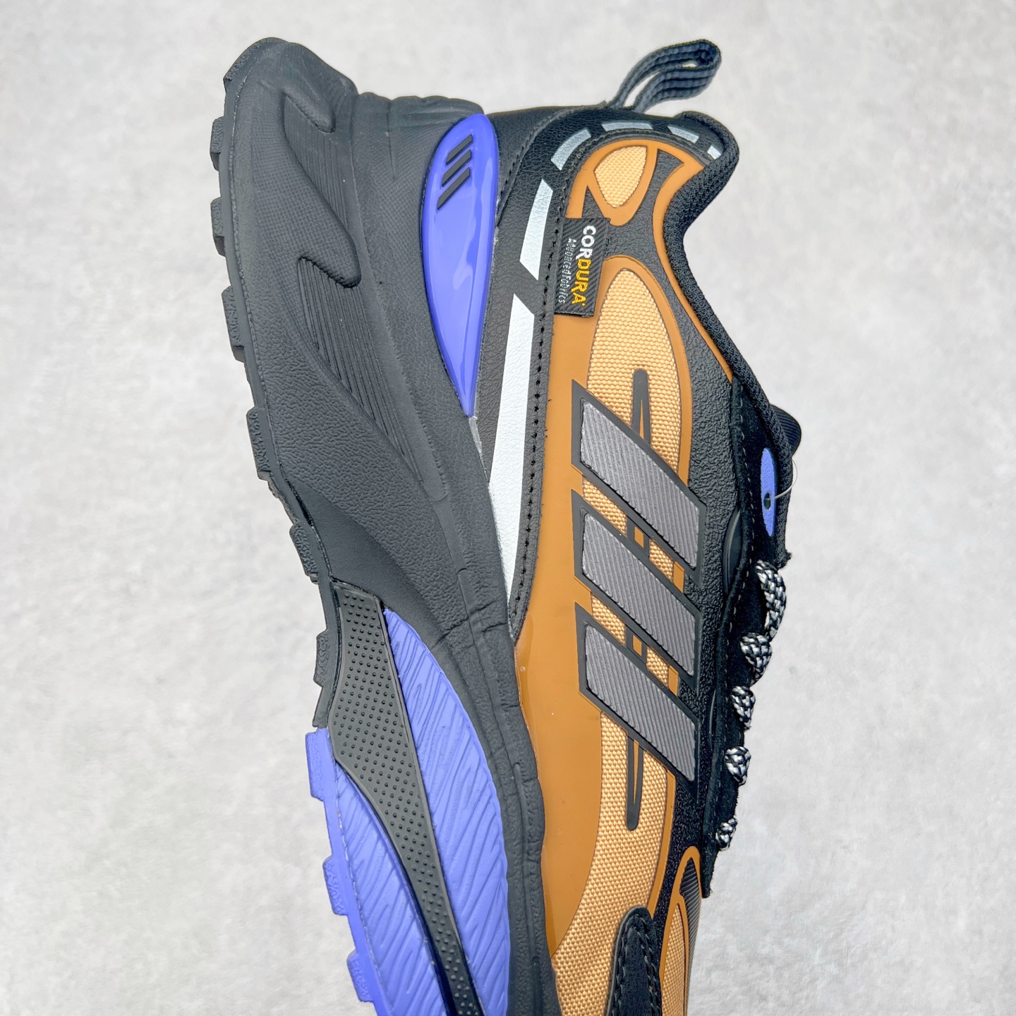 图片[6]-AD Originals Mts Pro 系列低帮厚底老爹风复古透气缓震休闲运动慢跑鞋 IH6341 打起精神，迎接美好一天。来全速向前，由这款 adidas 运动鞋为你打气。配备超轻盈 adidas Lightstrike 缓衝技术，为每步注入动力，加上顺滑鞋身，赋予灵活承托。柔软衬裡稳固贴脚，配合耐磨橡胶外底，助你应对不同的地形，轻松走遍城市街道、穿梭树林小径。尺码：36 36⅔ 37⅓ 38 38⅔ 39⅓ 40 40⅔ 41⅓ 42 42⅔ 43⅓ 44 45-选品中心