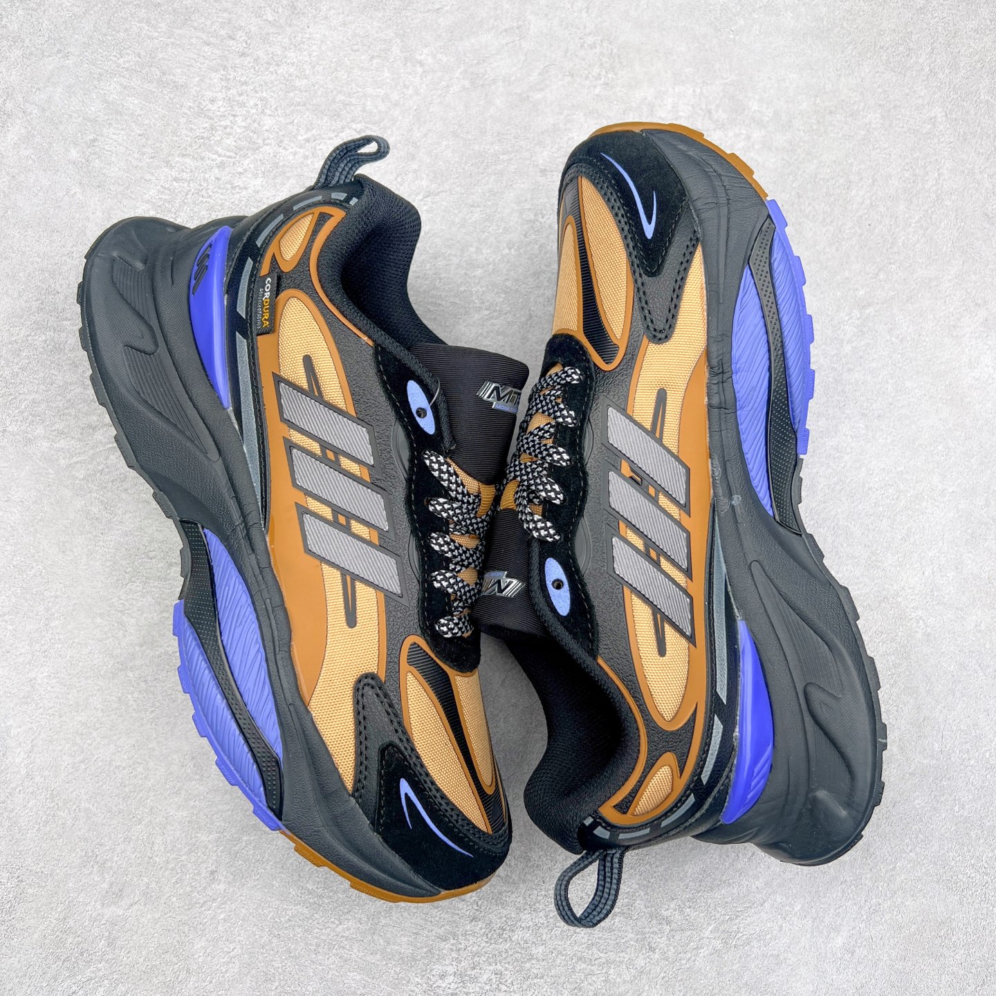 图片[3]-AD Originals Mts Pro 系列低帮厚底老爹风复古透气缓震休闲运动慢跑鞋 IH6341 打起精神，迎接美好一天。来全速向前，由这款 adidas 运动鞋为你打气。配备超轻盈 adidas Lightstrike 缓衝技术，为每步注入动力，加上顺滑鞋身，赋予灵活承托。柔软衬裡稳固贴脚，配合耐磨橡胶外底，助你应对不同的地形，轻松走遍城市街道、穿梭树林小径。尺码：36 36⅔ 37⅓ 38 38⅔ 39⅓ 40 40⅔ 41⅓ 42 42⅔ 43⅓ 44 45-选品中心