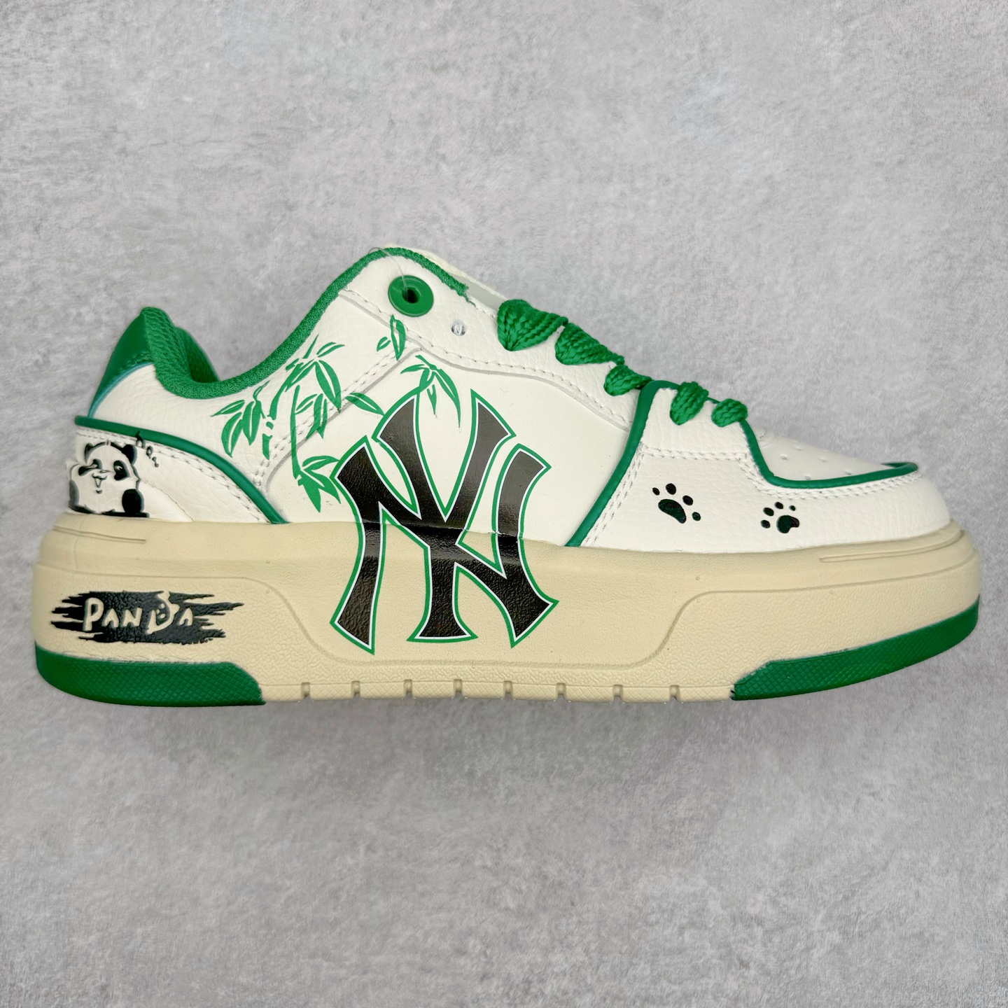 MLB Chunky Liner Basic 复古印花学长鞋系列低帮轻量增高厚底百搭休闲运动慢跑鞋板鞋 Korea韩国联名NY美国榄球纽约洋基队限定 韩国代购专供 全套原楦原纸板原厂数据开发 正确中底拉帮中底网布细节 平台代购专供 左脚内置芯片 韩国代购吊牌标贴 独家一比一RB+MD组合大底 高频后跟小人Logo精准对位立体饱满 正确网布加超迁鞋面 转印中底走线紧密 转印Logo工艺表层防刮不掉色 尺码：35 36 36.5 37.5 38 38.5 39 40 40.5 41 42 42.5 43 44 45-选品中心