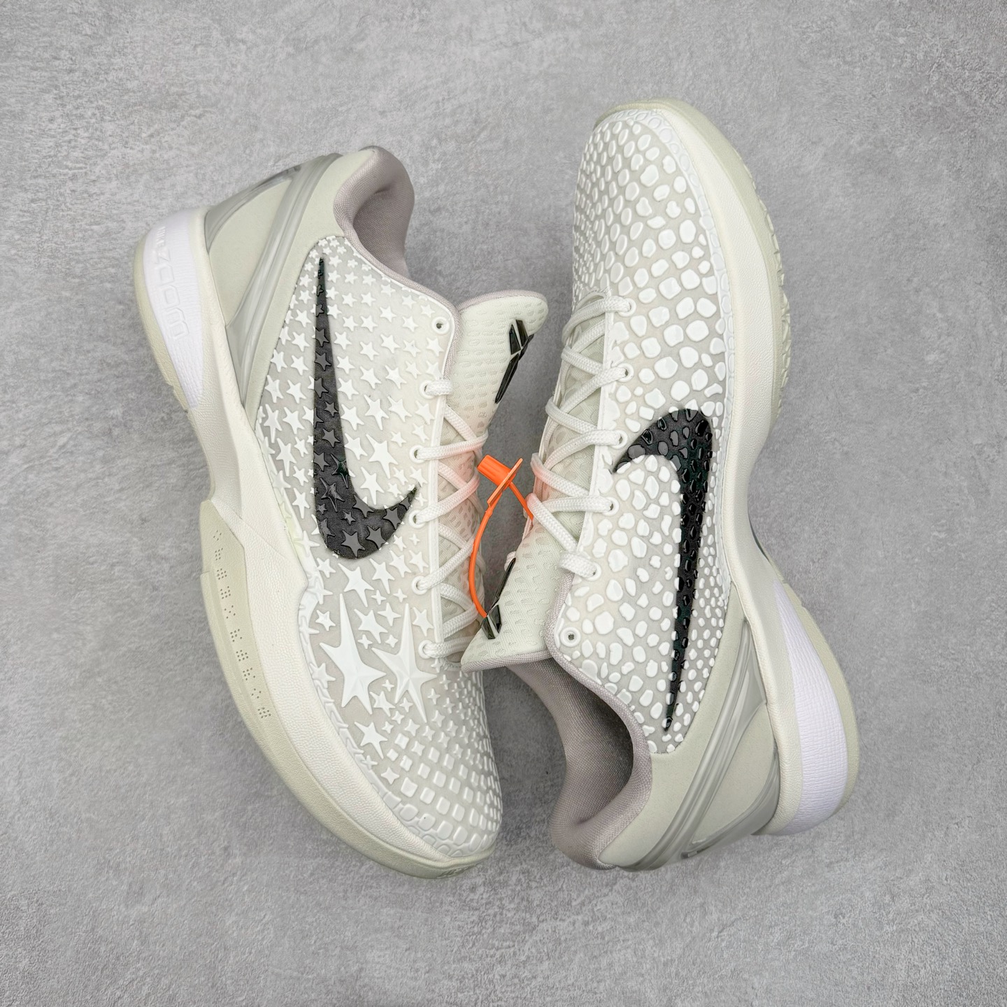 图片[3]-＃Star NK Zoom Kobe 6 Protro 科比六代 全明星2.0 白色星星 FQ3546-100 圈内顶级批次 完美复刻公司货 前掌超大Zoom Turbo气垫 后掌EVA缓震 真正的原汁原味 还原ZP脚感 全身鞋材卡料色独家定制 唯一正确喷漆工艺Swoosh 正确凹凸蛇鳞工艺 正确鞋面渐变效果 内全置真动飞态线 独立原厂模具 最大尺码达到48.5码 首批不拼图大几率过验 亲测已过 支持各种高强度实战 无需担心 上脚价 补货周期极长 脚宽建议买大半码 科比系列前掌偏窄 不影响二次销售 支持七天无理由退换 尺码：40 40.5 41 42 42.5 43 44 44.5 45 45.5 46 47.5 48.5-选品中心